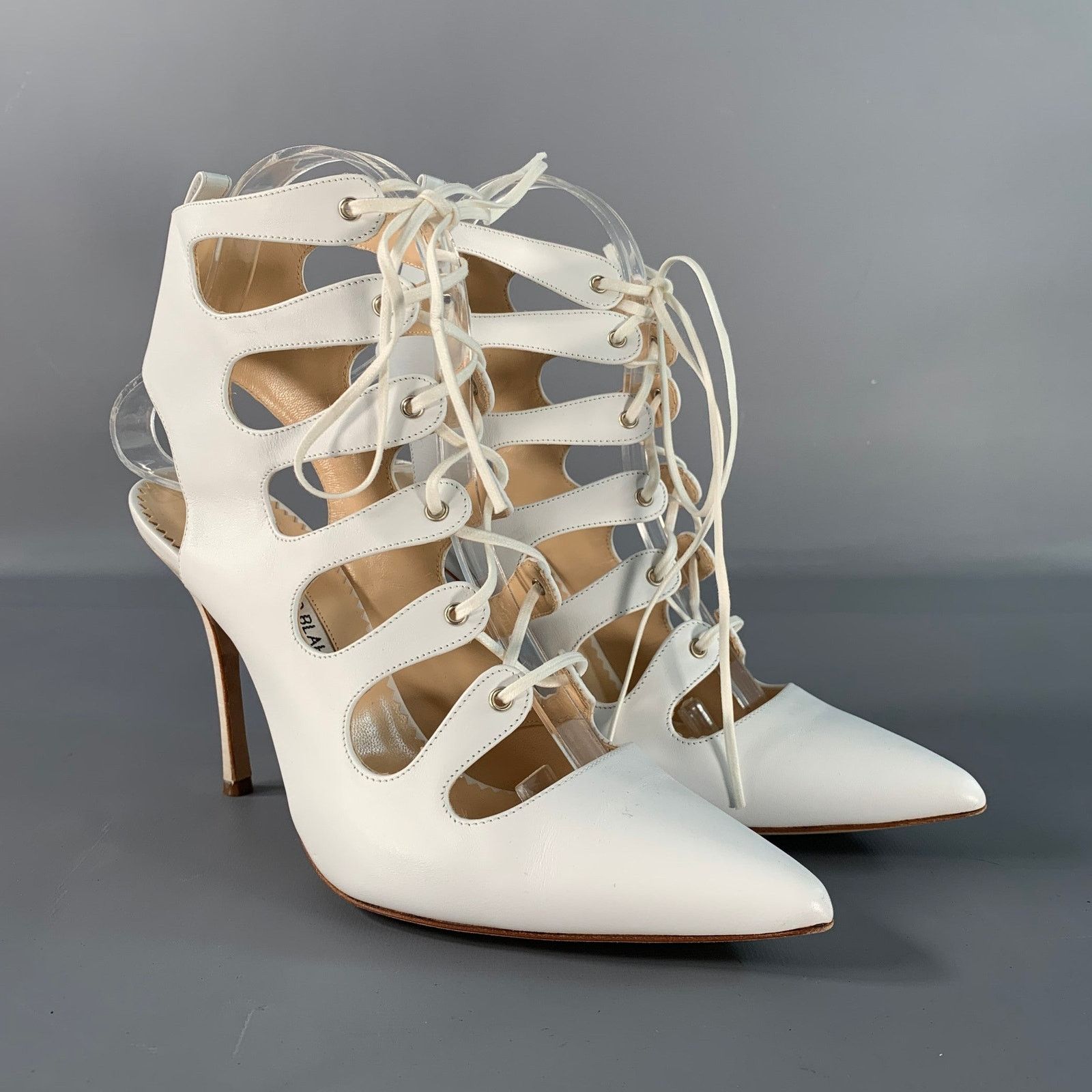 Manolo Blahnik MANOLO BLAHNIK Size 6.5 White Leather Laced Pumps Size US 6.5 / IT 36.5 - 1 Thumbnail