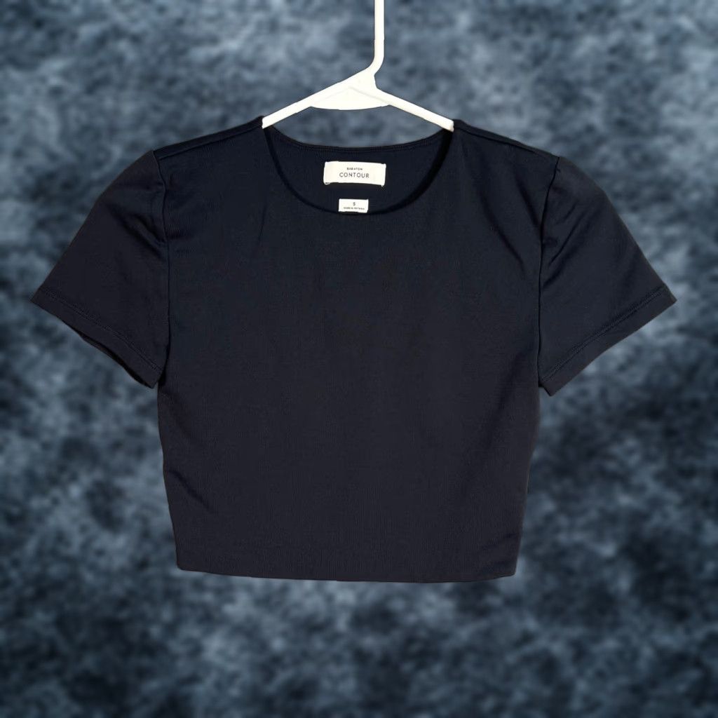 Vintage Contour Babaton Womens Size Small Black Cropped Short Sleeve Top Size S / US 4 / IT 40 - 1 Thumbnail