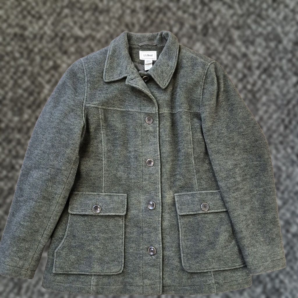 Vintage VINTAGE? No. LL Bean Green Wool Blend Coat Jacket Womens M Pockets Chore Barn Shacket Blazer Size M / US 6-8 / IT 42-44 - 1 Thumbnail