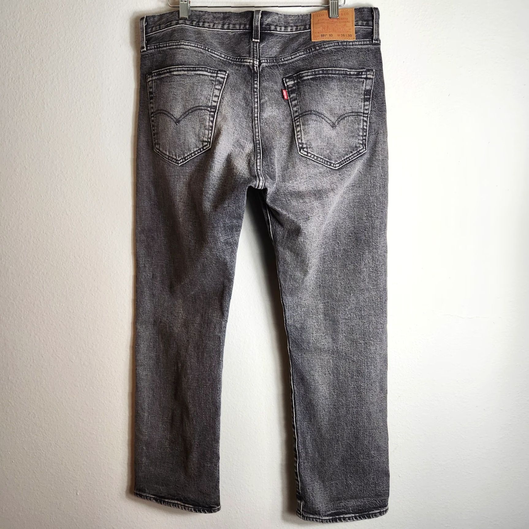 Levi's VINTAGE Levi's 501 Premium XX '93 Mens Faded Black Button Fly Straight Leg Jeans-Size 36x30 EUC Mens Regular Jeans Size US 36 / EU 52 - 7 Thumbnail