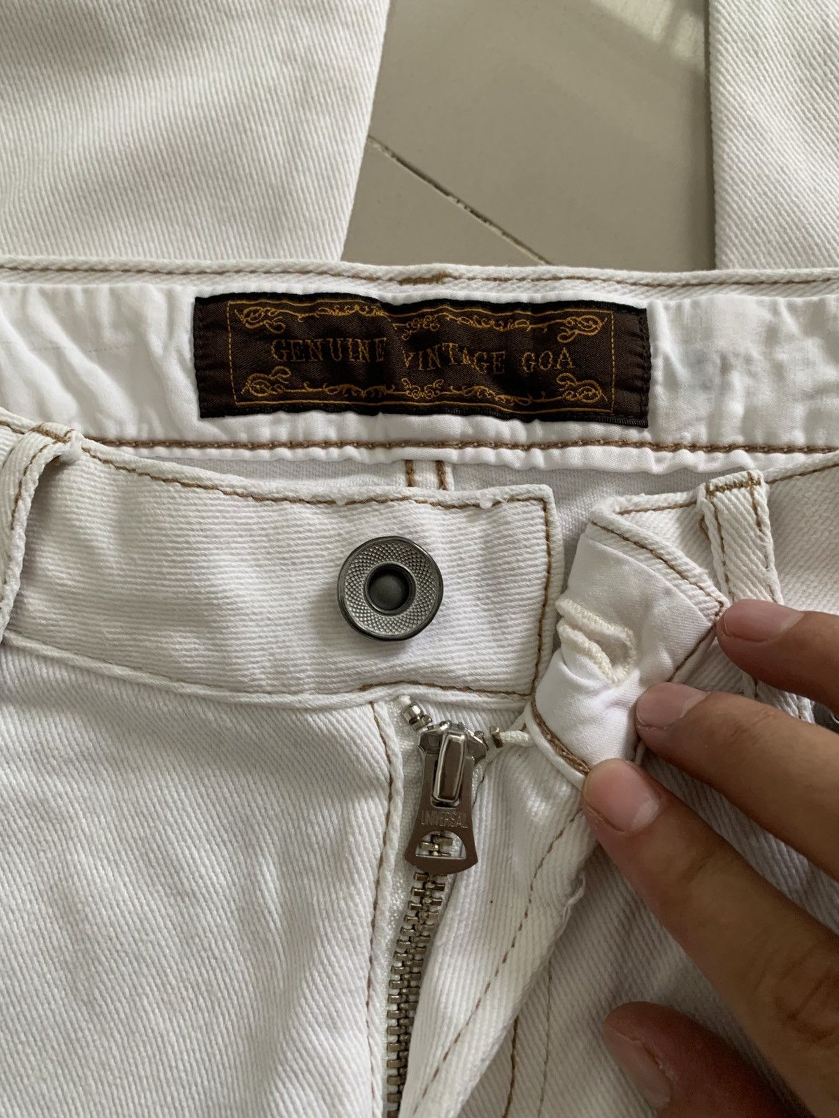 GOA Genuine Vintage GOA Distressed White Jeans Size US 28 / EU 44 - 5 Thumbnail