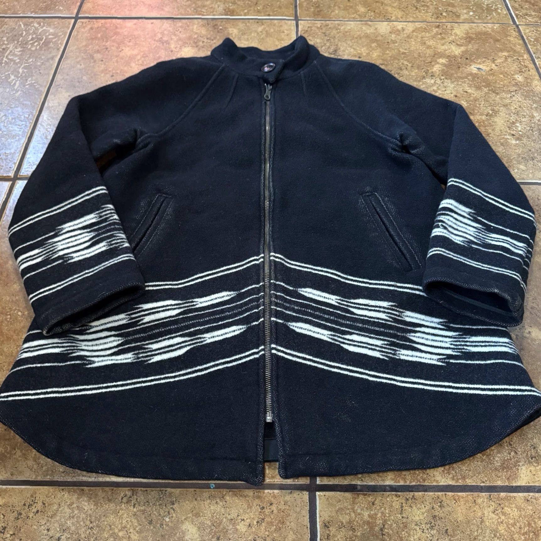 Pendleton VTG Pendleton Aztec Jacket Wool Jacket Large L Black Multicolor Aztec Southwest Navajo Tribal Womens US 90s Size L / US 10 / IT 46 - 2 Thumbnail