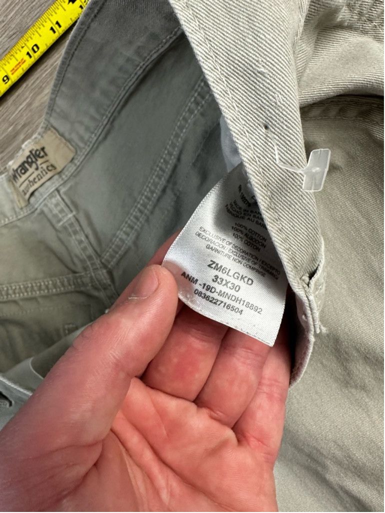 Wrangler Men's Wrangler Beige Cargo Pants Size 33x30 Size US 33 - 6 Thumbnail