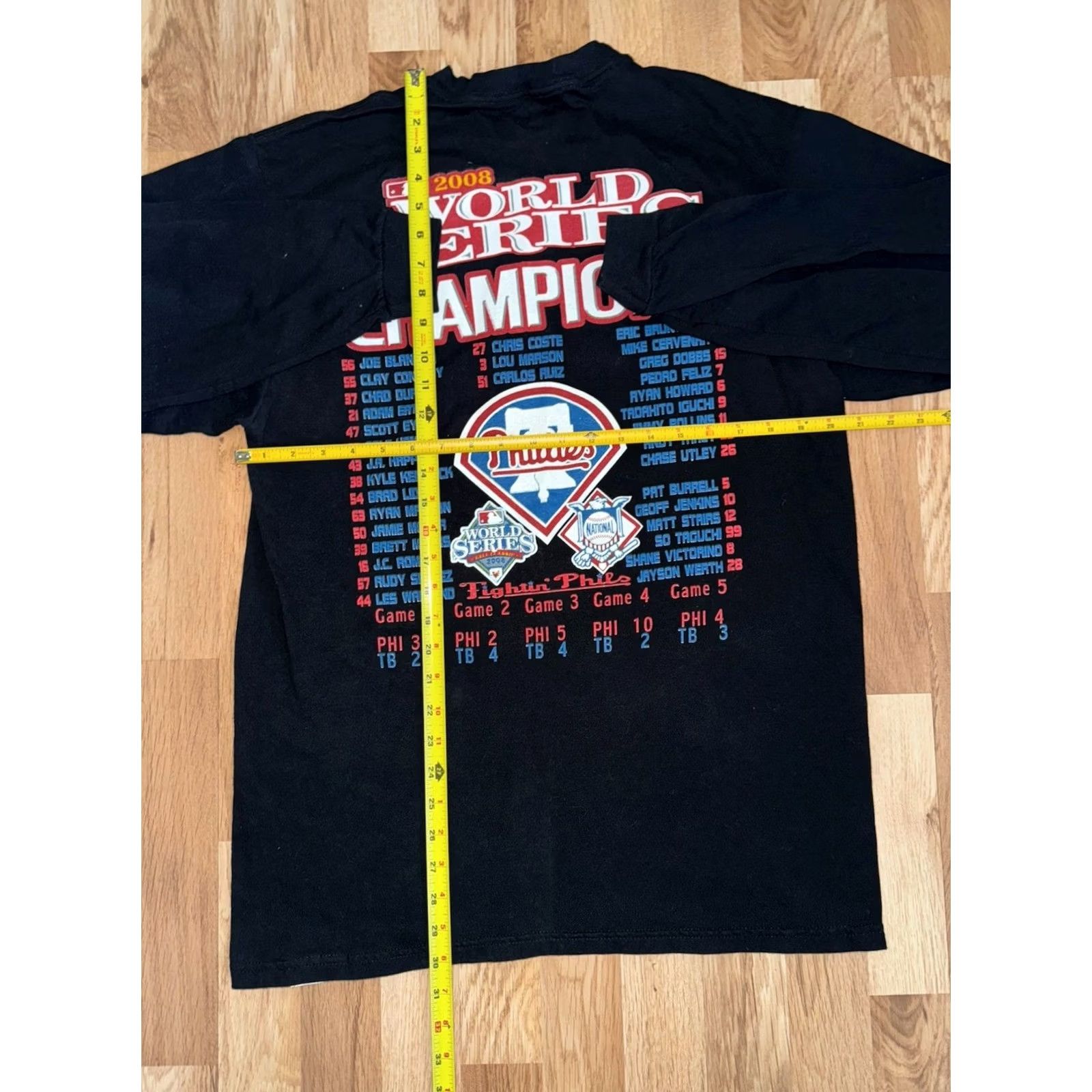 Vintage VINTAGE Philadelphia Phillies World Series Champions Parking Lot LS Shirt Adult Medium Black 2000s Size US M / EU 48-50 / 2 - 4 Thumbnail