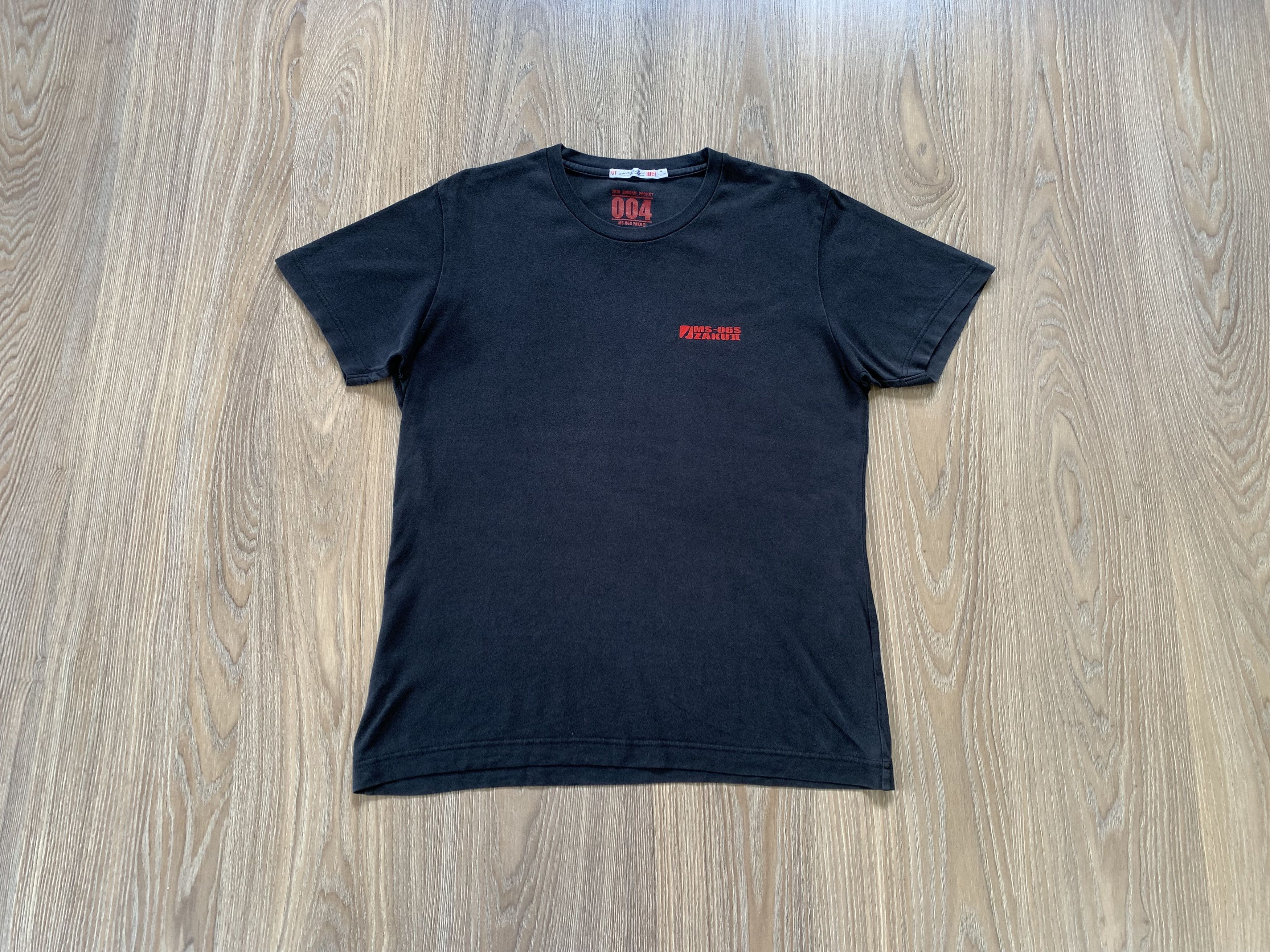 Anime Uniqlo Gundam Project 004 MS-06S Zaku II T-Shirt Size US M / EU 48-50 / 2 - 1 Thumbnail