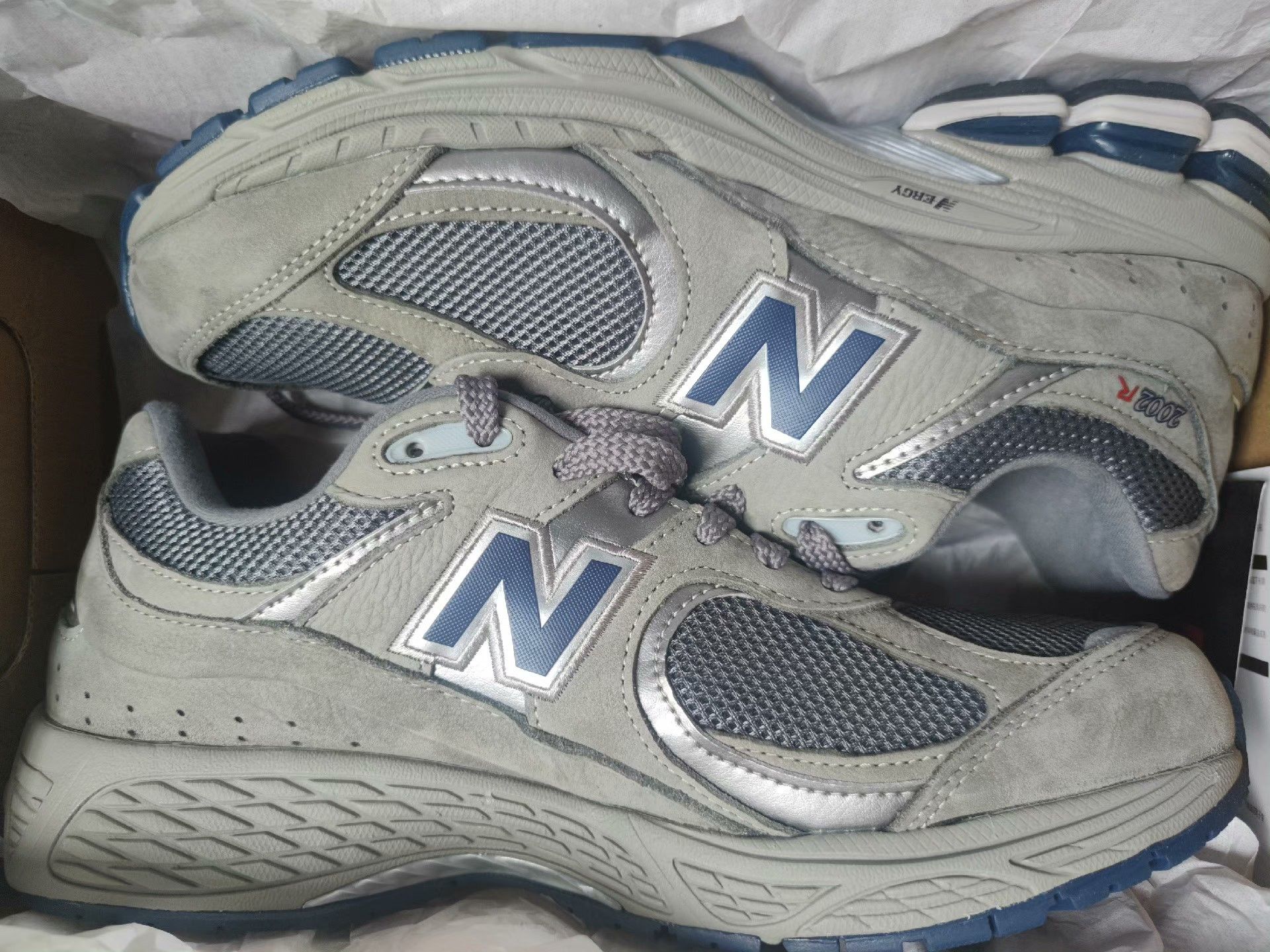 New Balance New Balance ML2002RA Retro Running Shoes Size US 9.5 / EU 42-43 - 1 Thumbnail