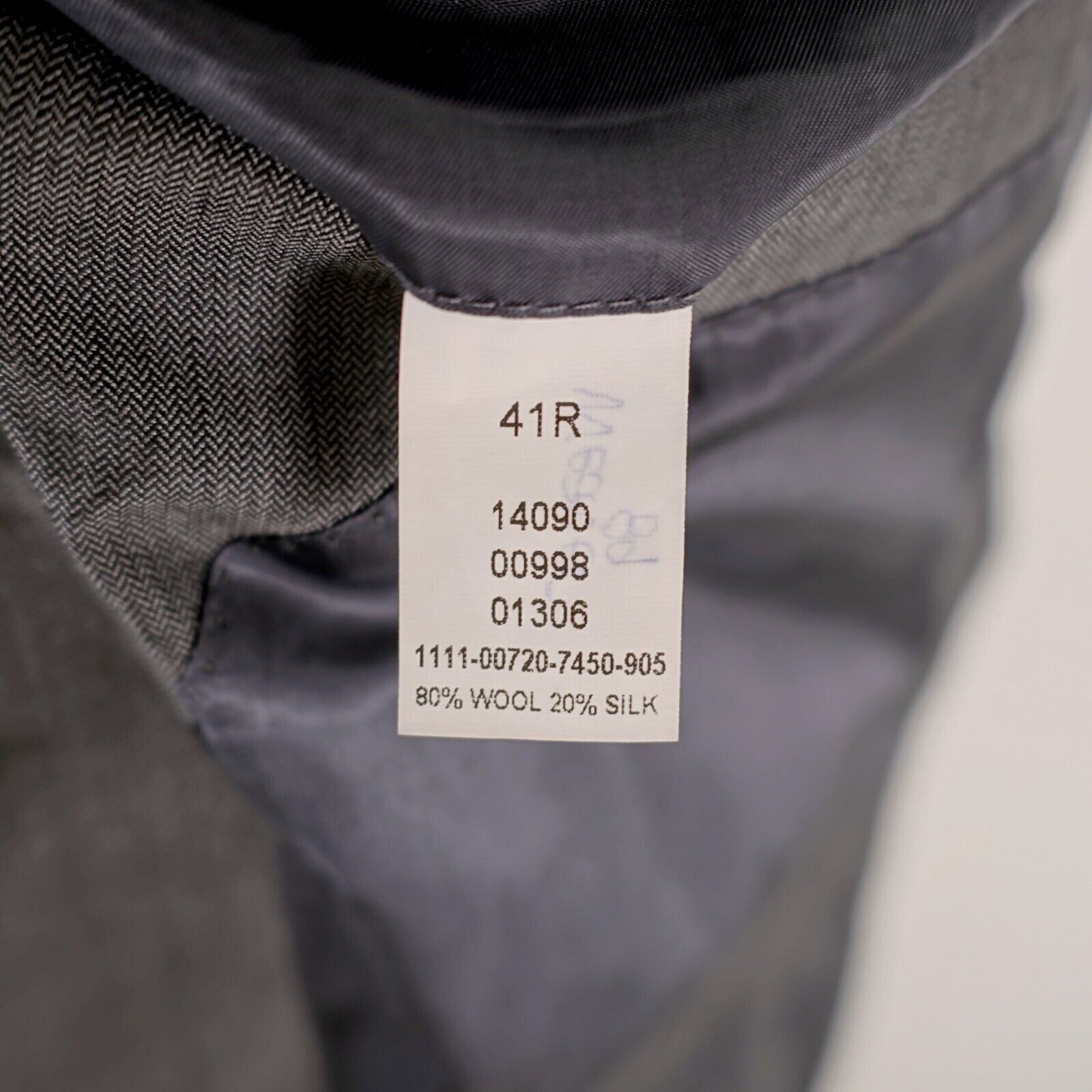 Jos. A. Bank Jos A Bank Signature Wool Silk Gray Herringbone 2 Button Bla Size 40R - 10 Thumbnail