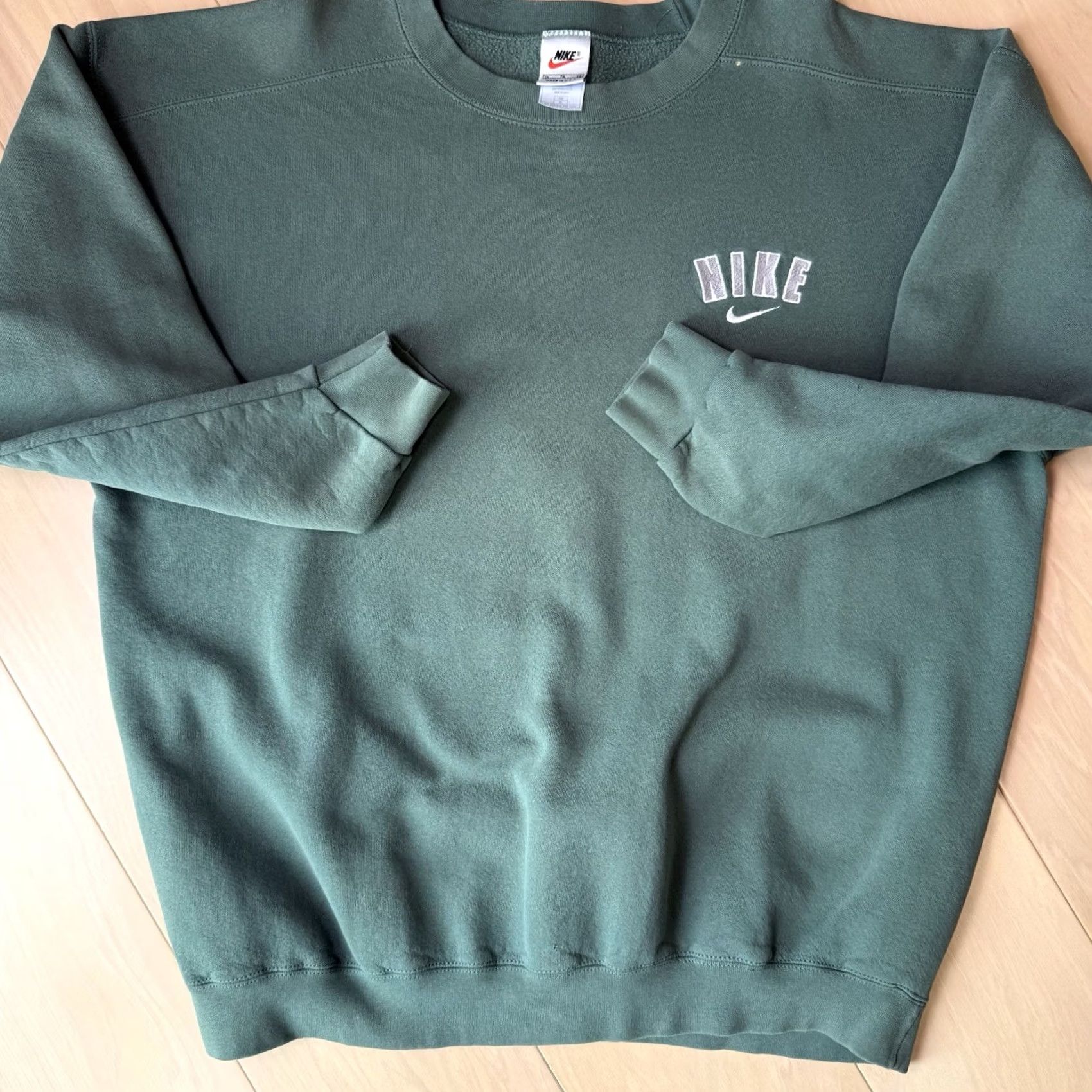 Nike VINTAGE Nike Sweatshirt XL Green 90s Nike Sportswear Pullover Men Regular Star Logo Not Applicable Size US XL / EU 56 / 4 - 5 Thumbnail