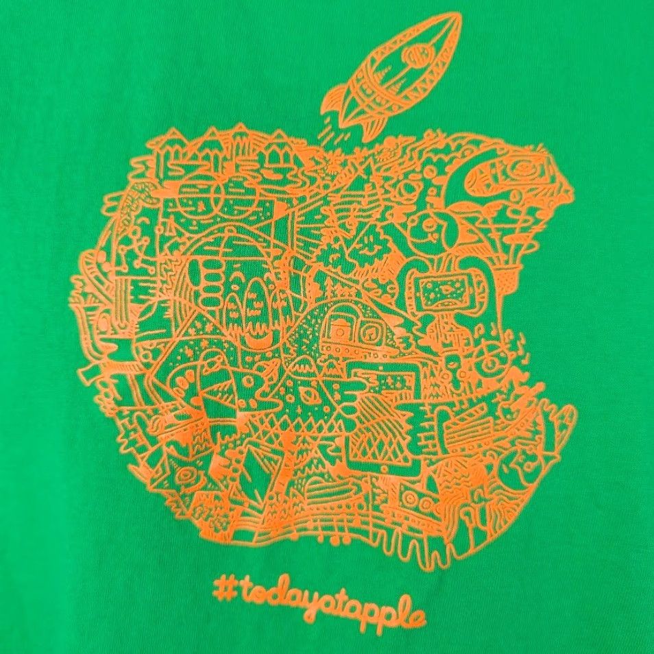 Apple VINTAGE Apple Store T Shirt Mens 2XL Green Today At Apple Tech Computing Size US XXL / EU 58 / 5 - 3 Thumbnail