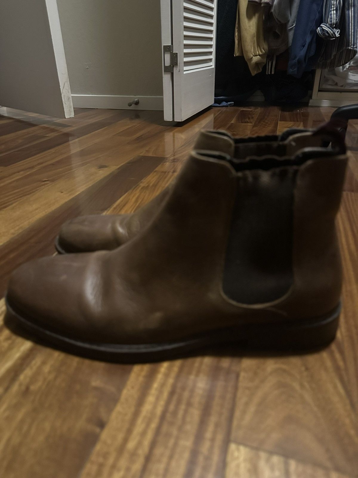 vintage Chelsea boots