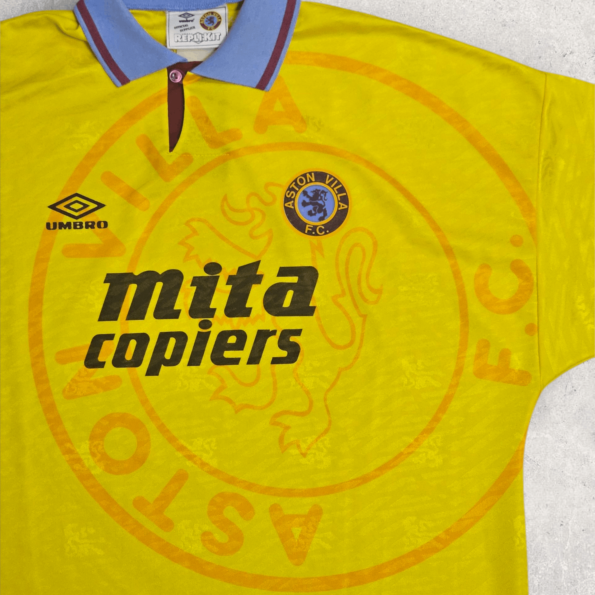Umbro Aston Villa Umbro 1991-93 Third Kit Size US XL / EU 56 / 4 - 3 Thumbnail