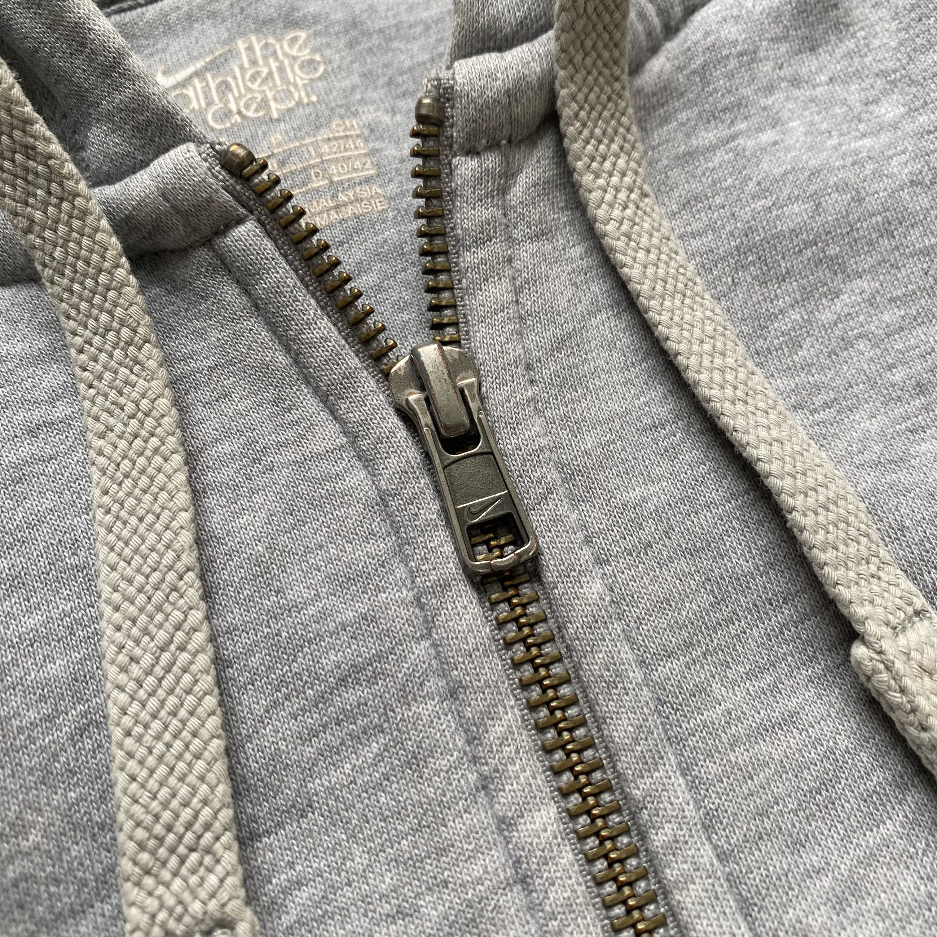 Nike 🦏 Trashed Nike Zip Hoodie Vintage mini Swoosh Worker style Size US S / EU 44-46 / 1 - 5 Thumbnail