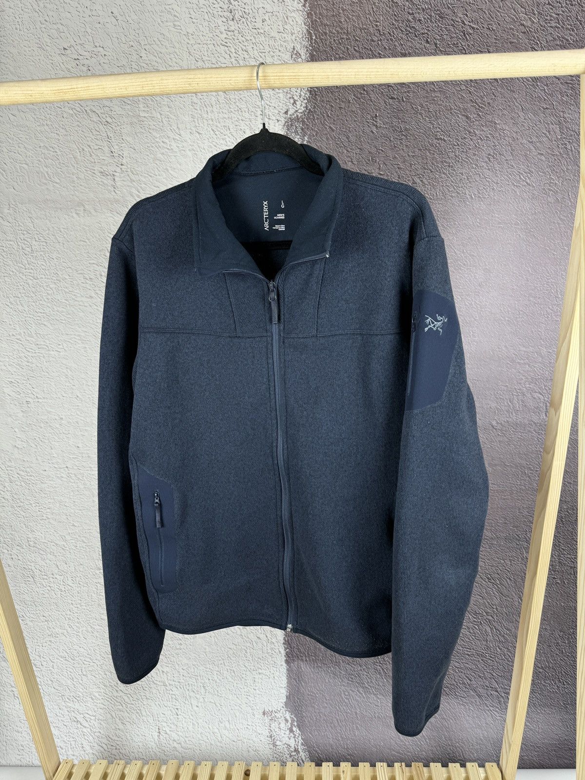 image of Arcteryx Full Zip Outdoor Fleece Sweater Jacket Sleeve Logo in Blue, Men's (Size Large)