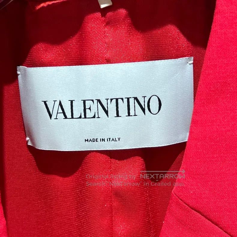 Valentino Valentino Red suit with a belt, vest Size S / US 4 / IT 40 - 3 Thumbnail