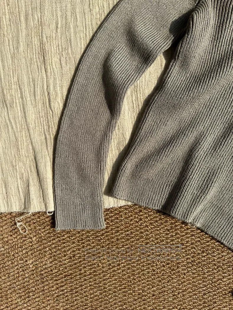 Hermes Hermes Silk Slim Fit Crew Neck Knit Top, Grey Size XS / US 0-2 / IT 36-38 - 4 Thumbnail