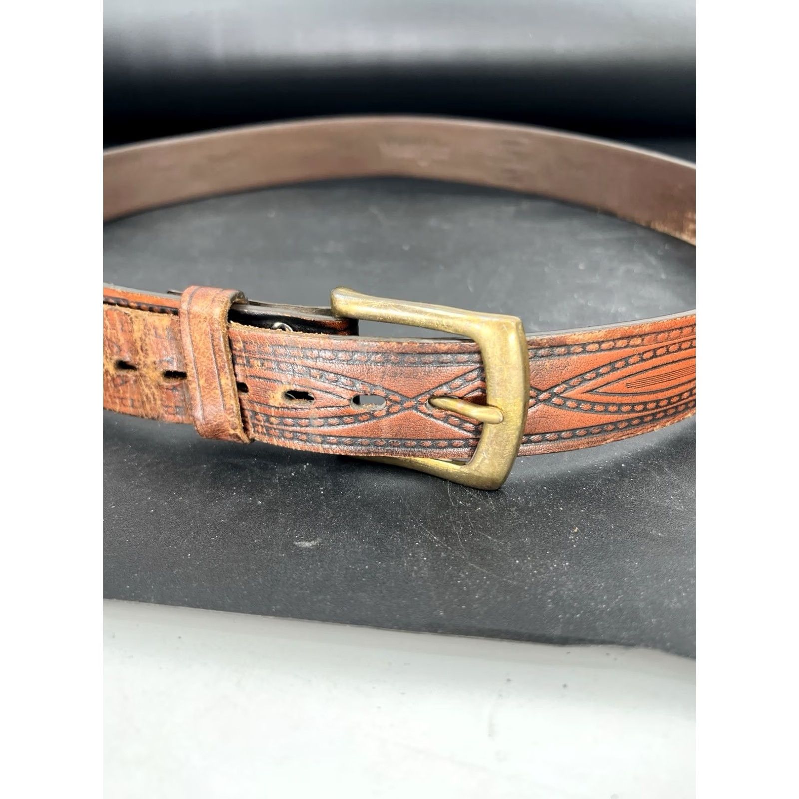 Wrangler VINTAGE Wrangler Western Belt Brown Leather Embossed Buckle Adjustable Men One Size Brown Leather Western Belt Mens Size ONE SIZE - 8 Thumbnail