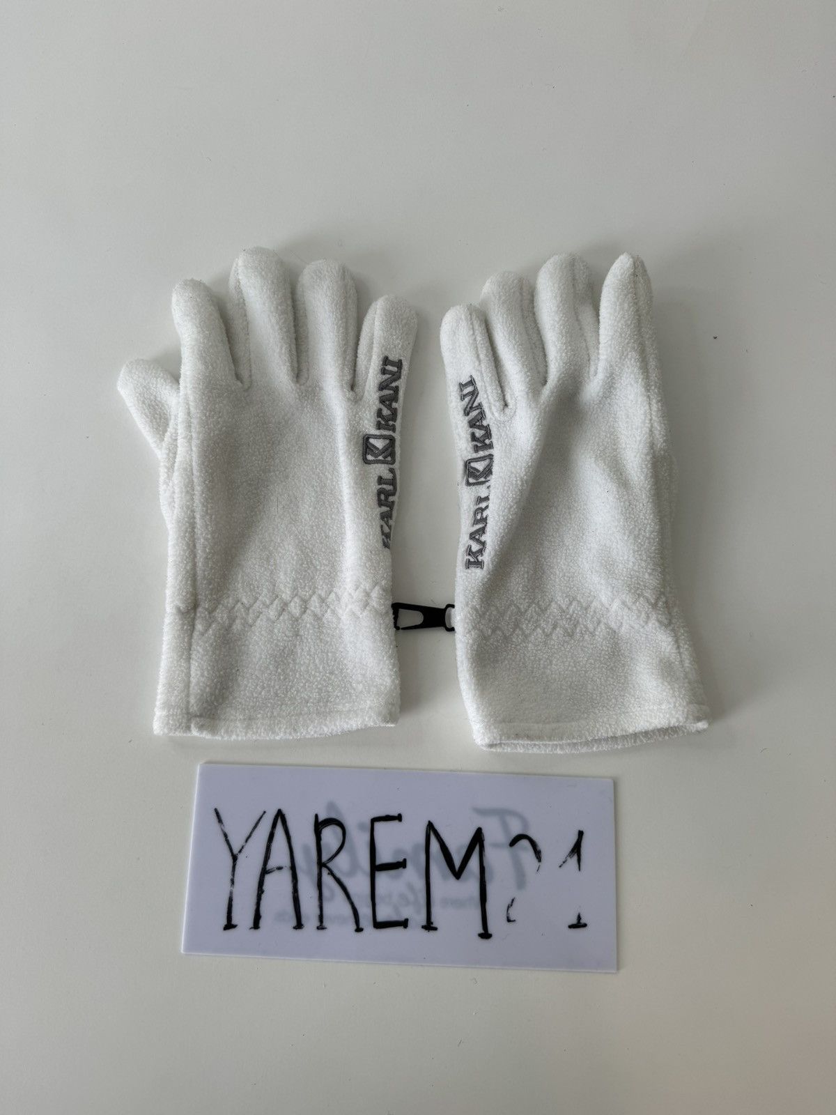 Vintage Karl Kani vintage gloves Size ONE SIZE - 1 Thumbnail