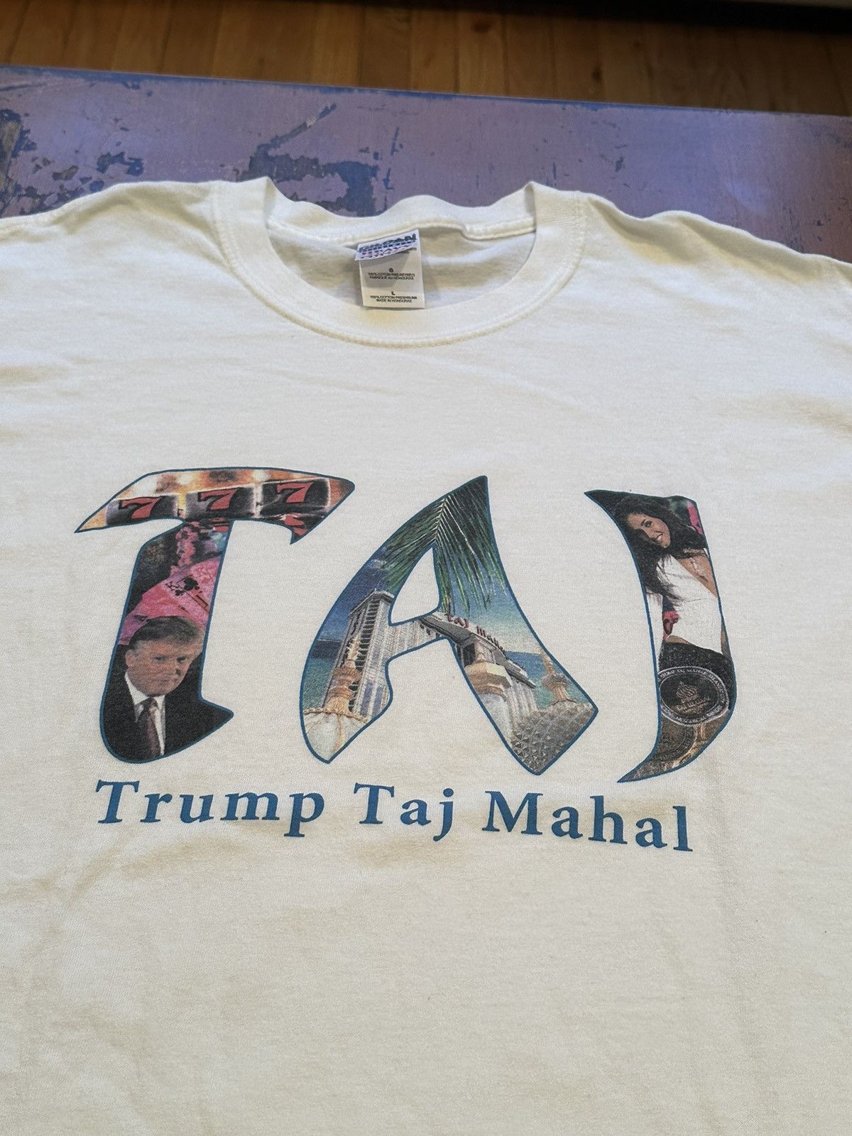 Donald Trump × Gildan × Vintage Donald Trump “Trump Taj Mahal” Y2K Vintage Tee Size US L / EU 52-54 / 3 - 2 Thumbnail