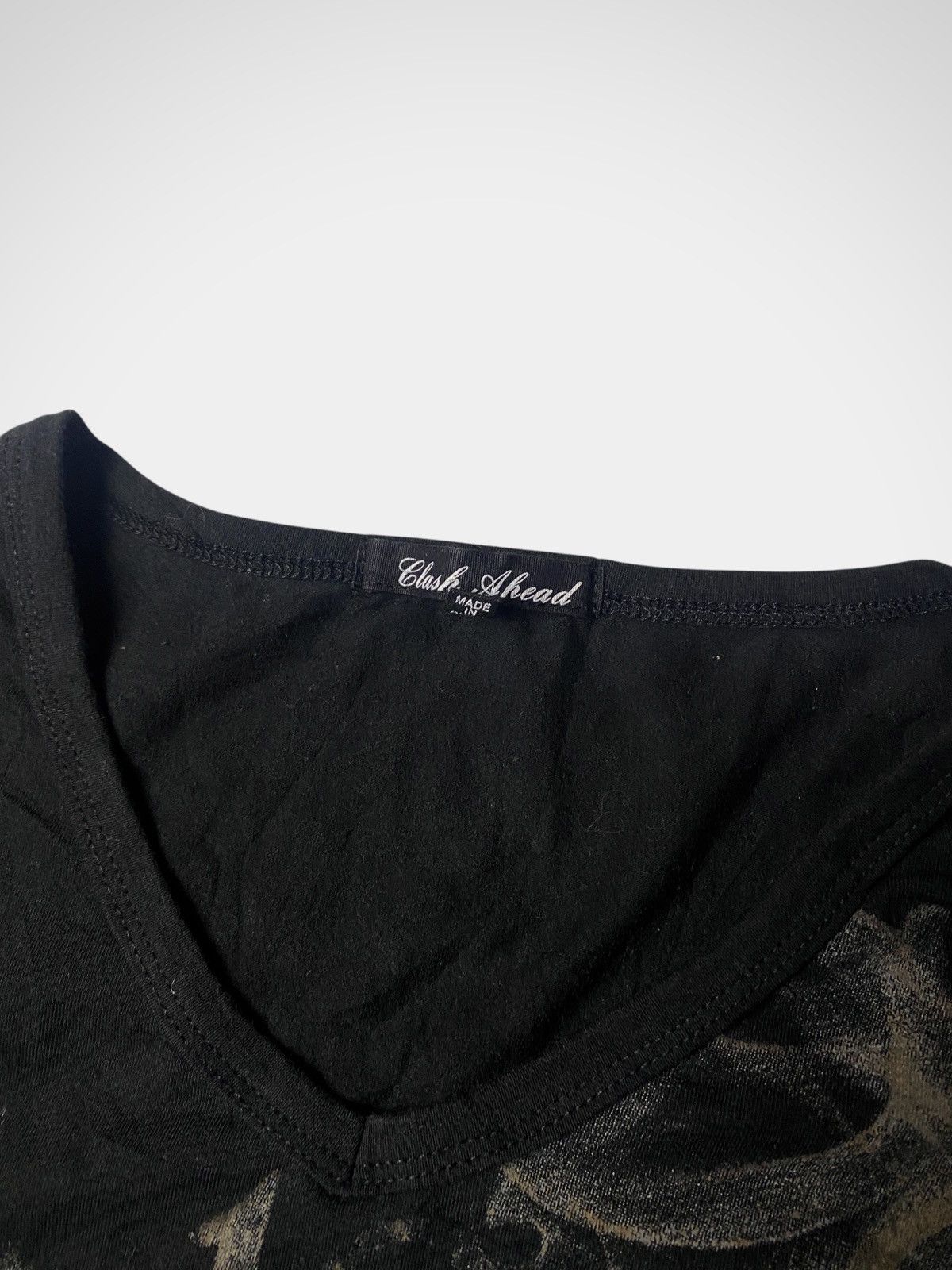 Le Grande Bleu (L.G.B.) Clash Ahead Cross Tribal Poem Tshirt Size US S / EU 44-46 / 1 - 5 Thumbnail