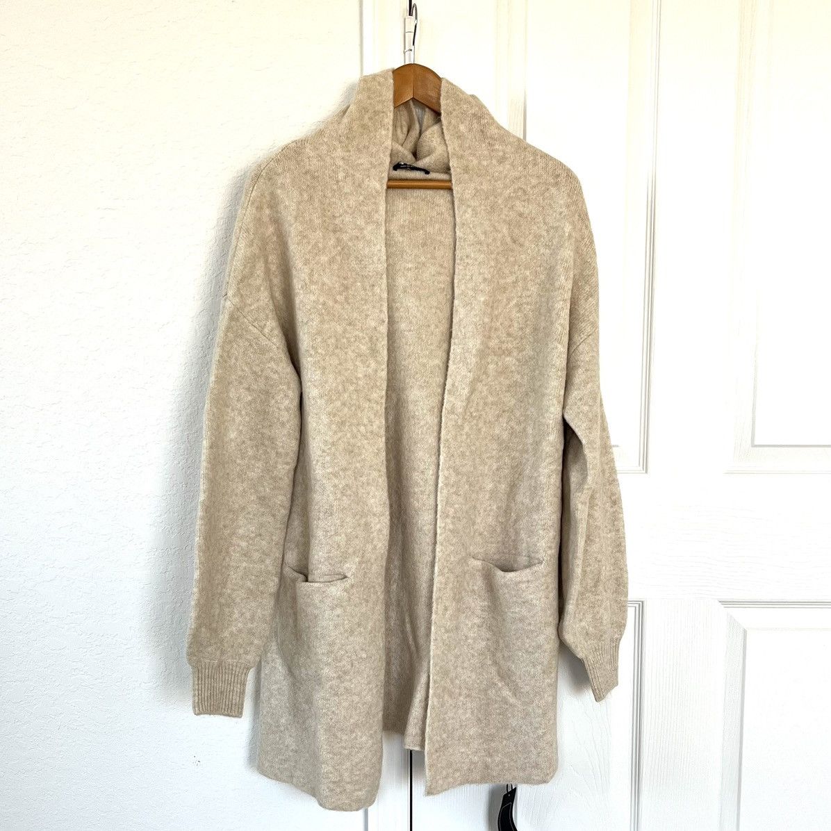image of Beryll Hooded Cashmere Cardigan in Beige, Women's
