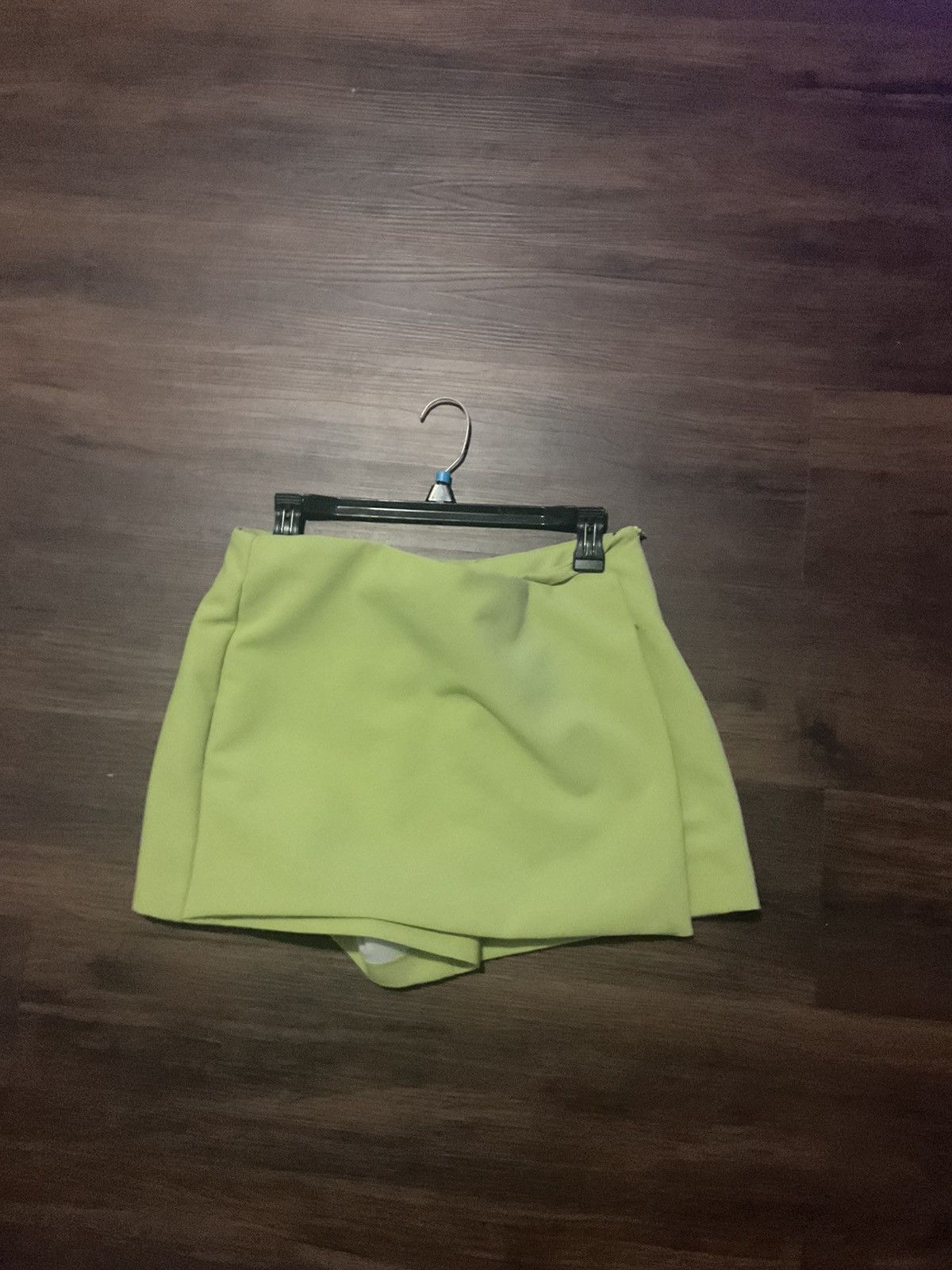 Zara Zara green mini skirt Size 30" / US 8 / IT 44 - 1 Thumbnail