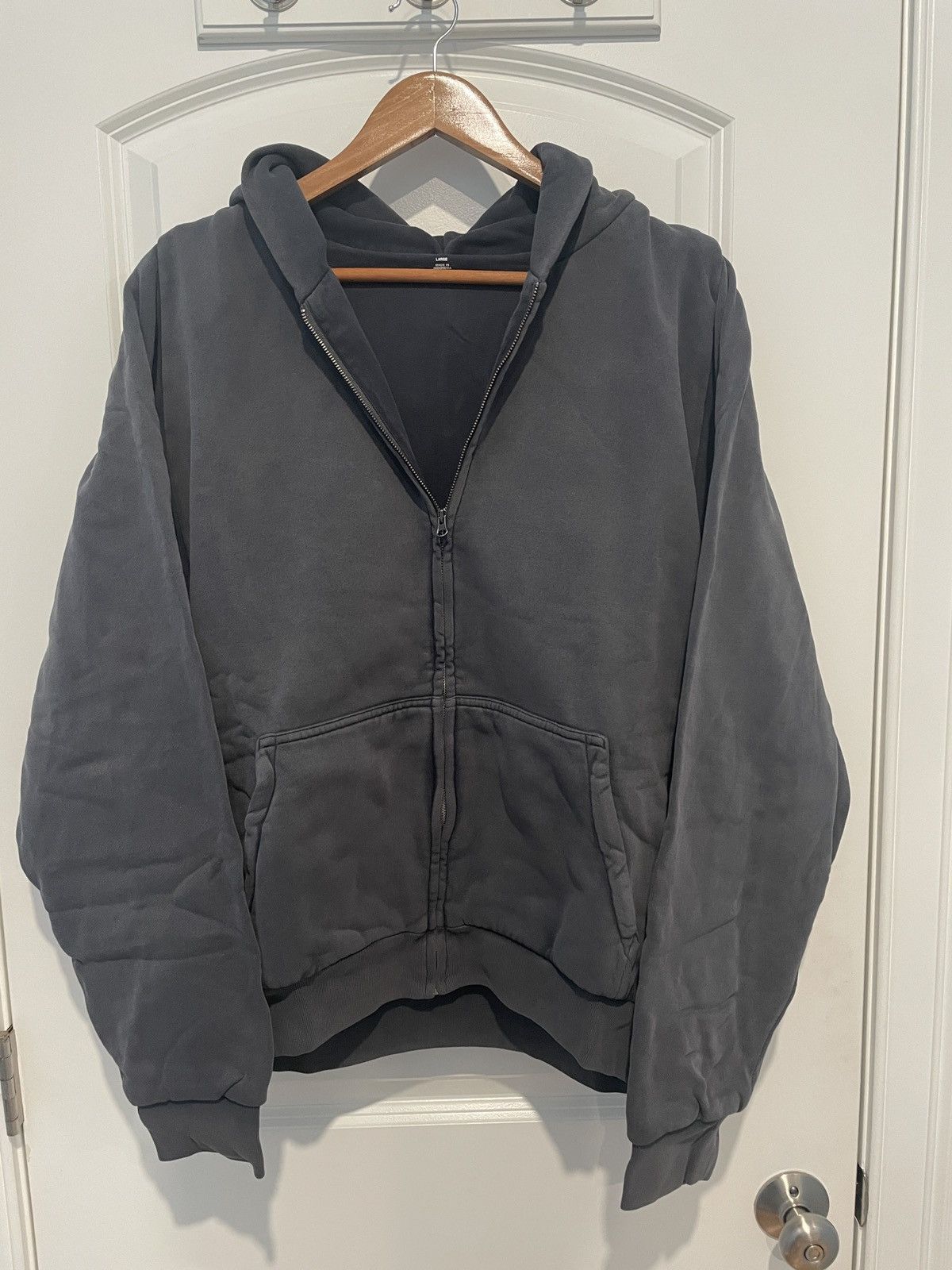 Balenciaga × Gap × Yeezy WINTER SALE Yeezy Gap Zip Up Hoodie Poetic Black Large Size US L / EU 52-54 / 3 - 2 Thumbnail