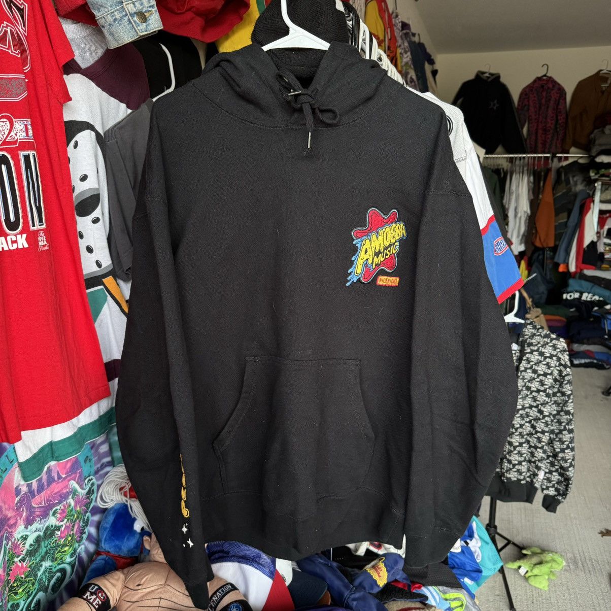 Band Tees × Nice Kicks AMOEBA MUSIC x NICEKICKS NEW CAPSULE COLLECTION HOODIE HYPE Size US XL / EU 56 / 4 - 4 Thumbnail
