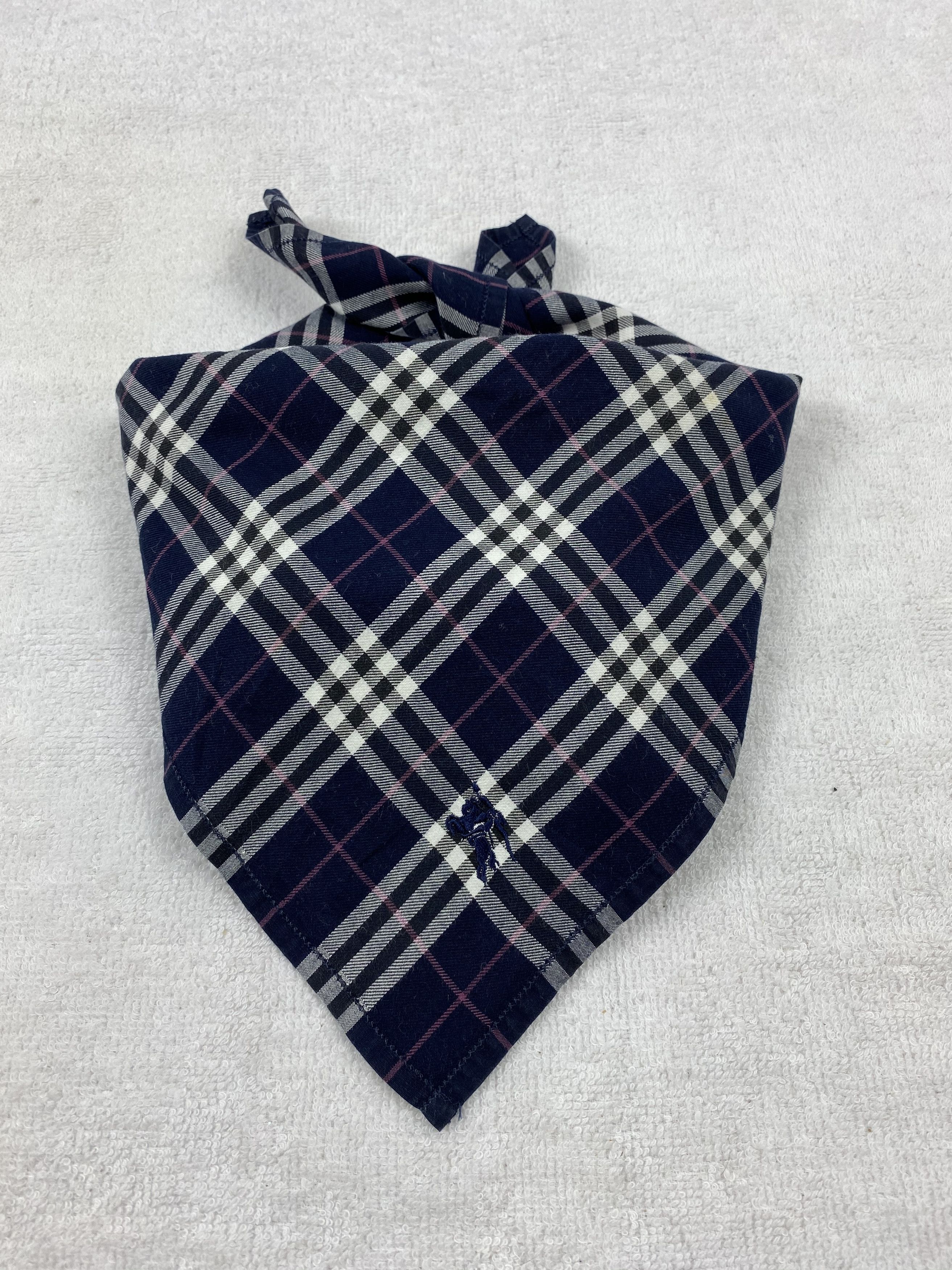 Burberry Burberry Handkerchief / Bandana / Neckerchief Size ONE SIZE - 2 Thumbnail