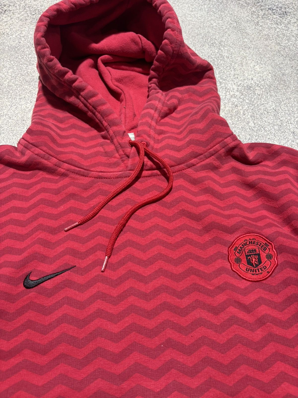 Nike × Vintage Nike Vintage Manchester United Hoodie Red Mens size L Size US L / EU 52-54 / 3 - 4 Thumbnail