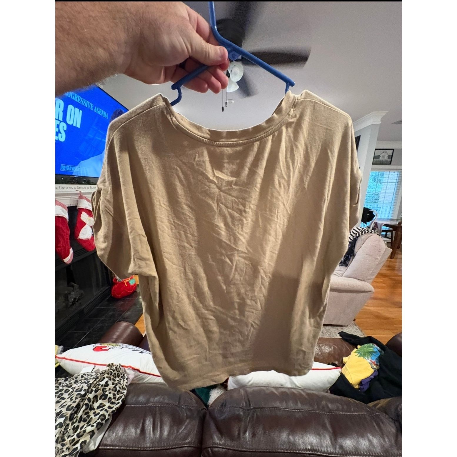 Banana Republic Banana Republic Timeless Tee Women’s Small Tan Short Sleeve Size S / US 4 / IT 40 - 2 Thumbnail