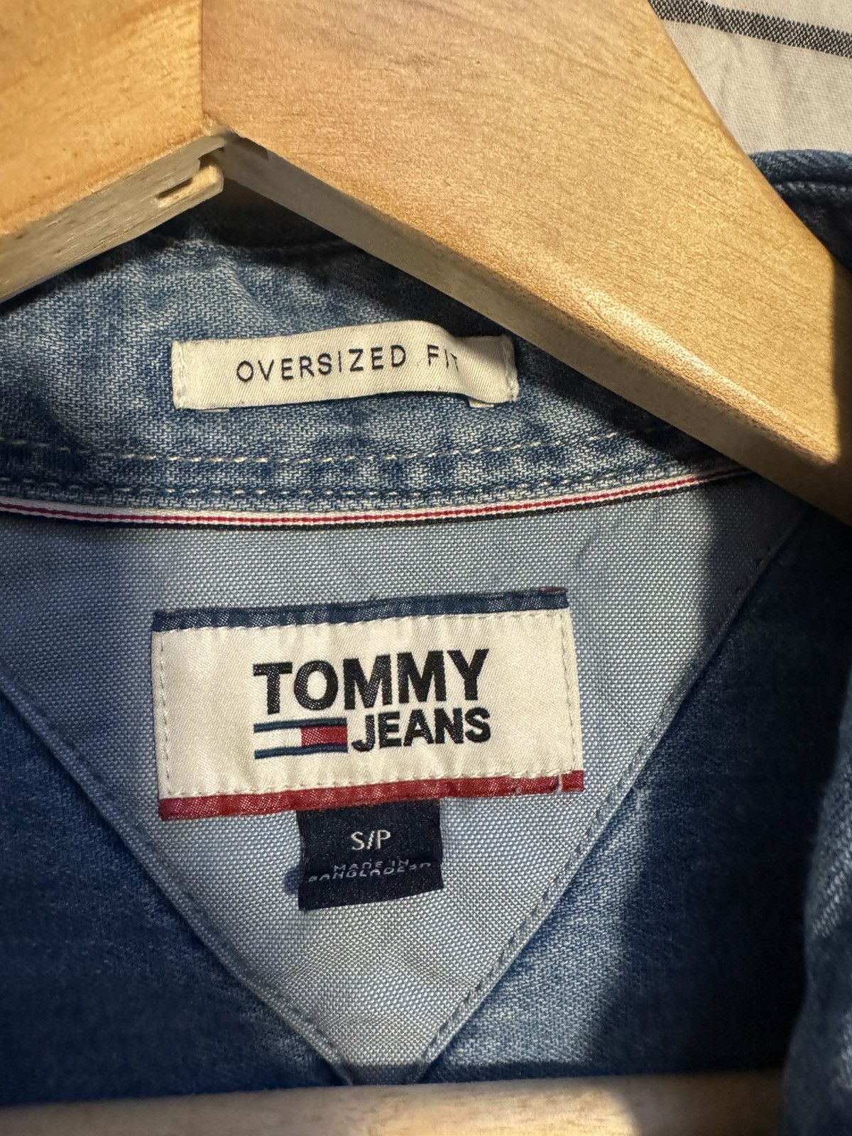 Tommy Jeans Tommy Jeans Oversized Button Up Size US S / EU 44-46 / 1 - 3 Thumbnail