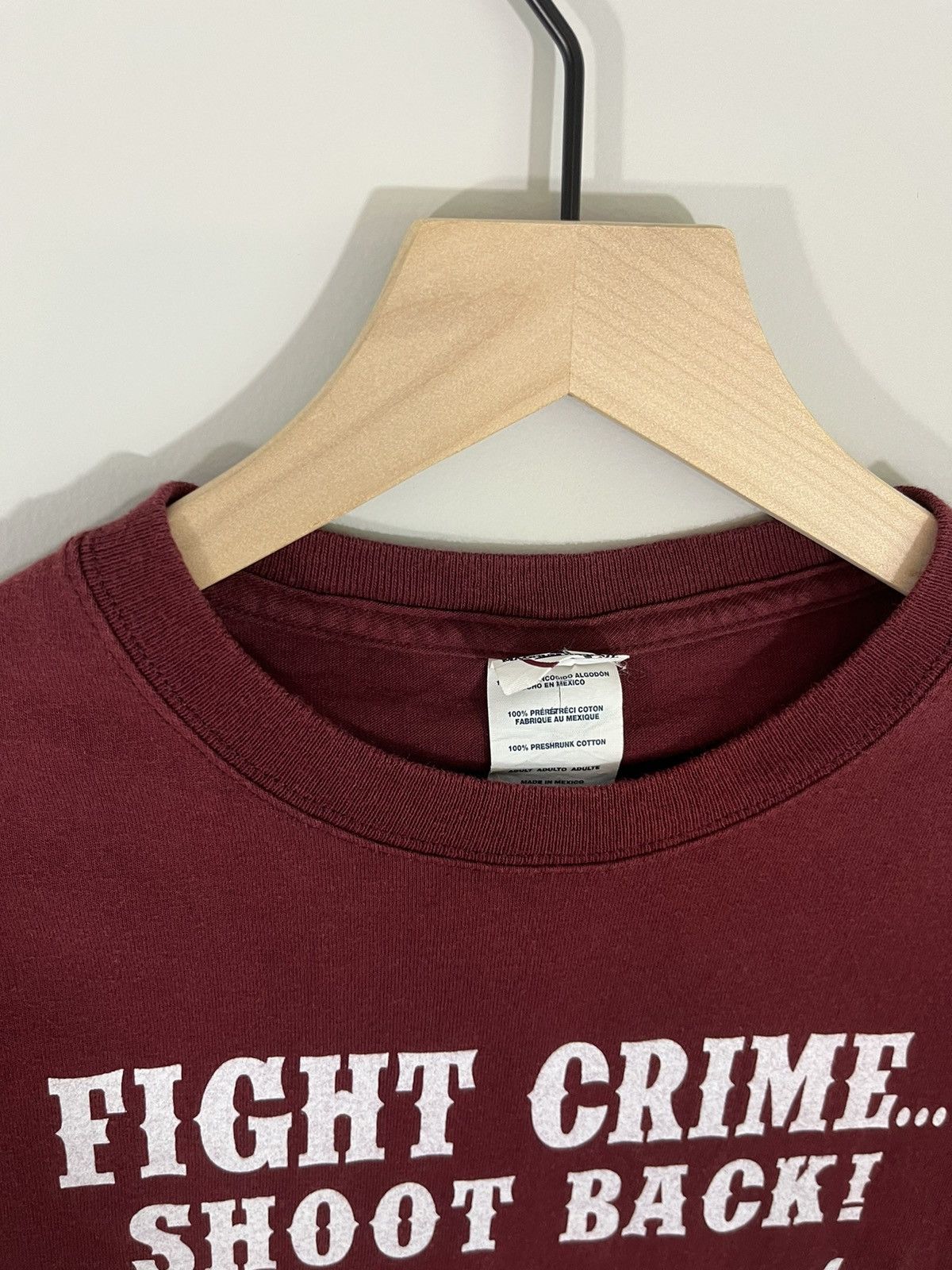 Vintage Fight Crime Gun Pistol Graphic Tee Size US S / EU 44-46 / 1 - 5 Thumbnail