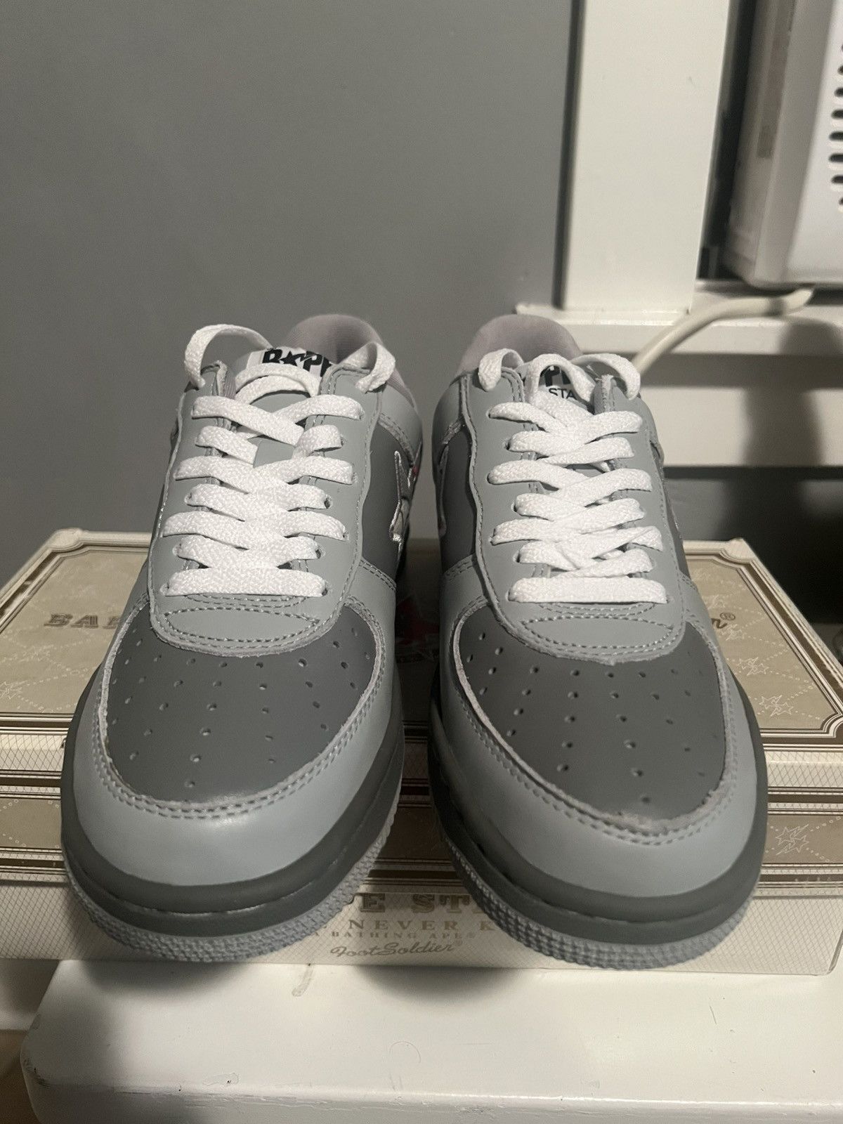 Bape × Kaws Bape x Kaws Skullsta Grey 2005 Size US 8 / EU 41 - 3 Thumbnail