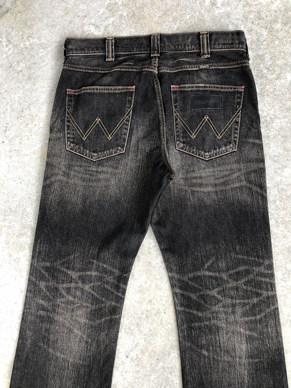 Wrangler Wrangler Flared Jeans Distressed Distressed Jeans Size US 33 - 8 Thumbnail