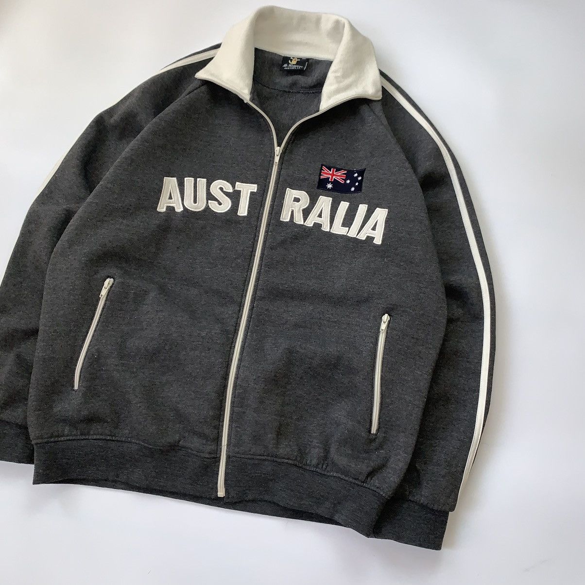 Japanese Brand Vintage Australia big logo Y2K Zip Hoodie Size US XL / EU 56 / 4 - 3 Thumbnail