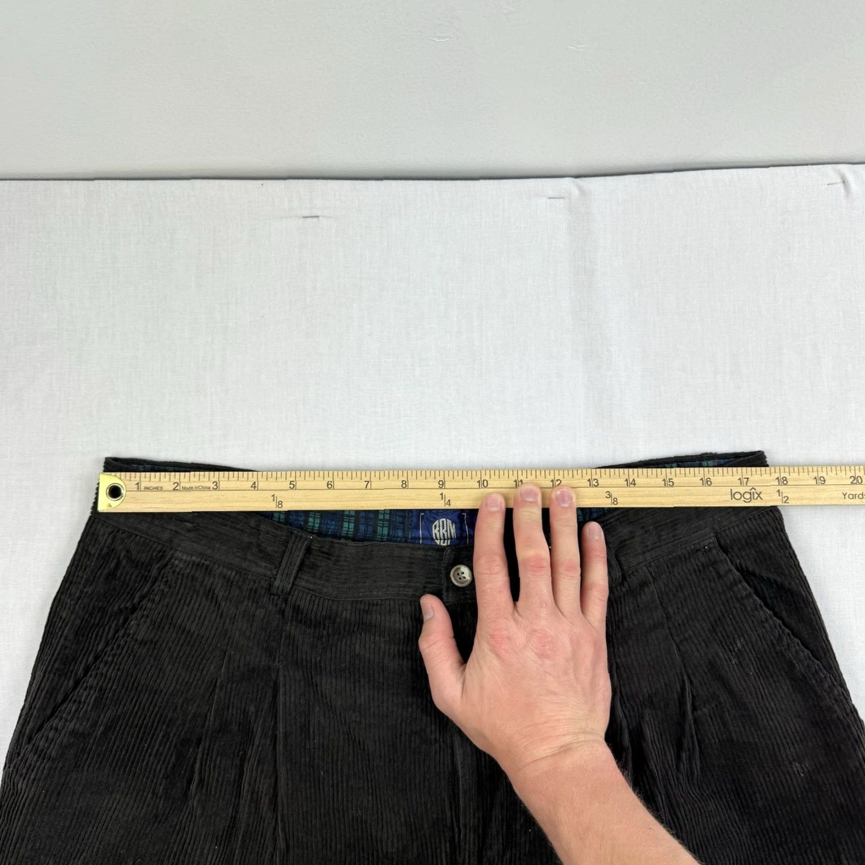 Bugle Boy VINTAGE Bugle Boy Pants Corduroy Relaxed Straight 38x32 Men Black 90s Y2K Hipster Chino / Vintage Mens Pants Size US 38 / EU 54 - 7 Thumbnail