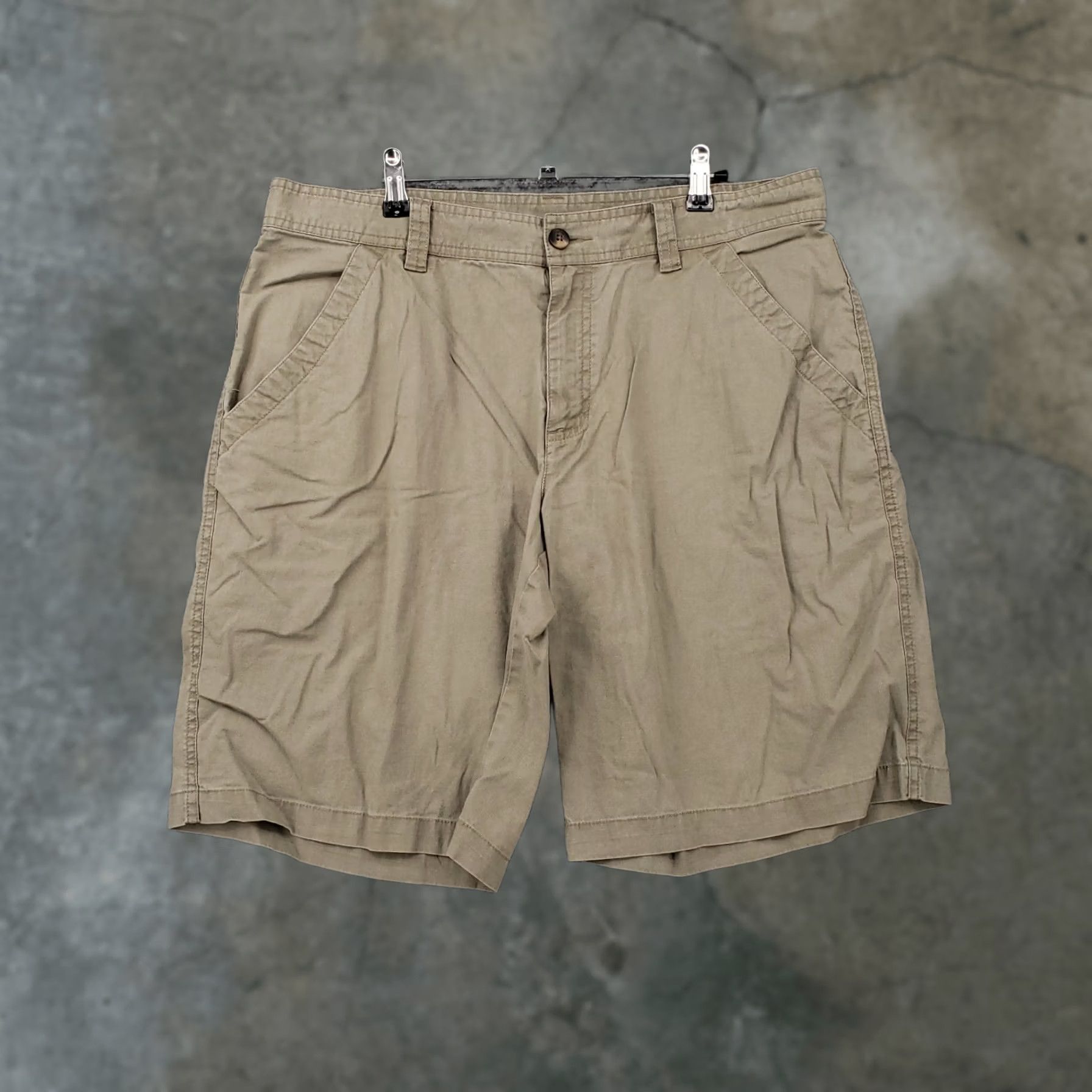 Columbia Shorts Mens 36 Khaki Linen Stretch Flat Front Bermuda Chino Zip Fly Beige Cotton Linen Spandex Casual Workwear 36 Mens