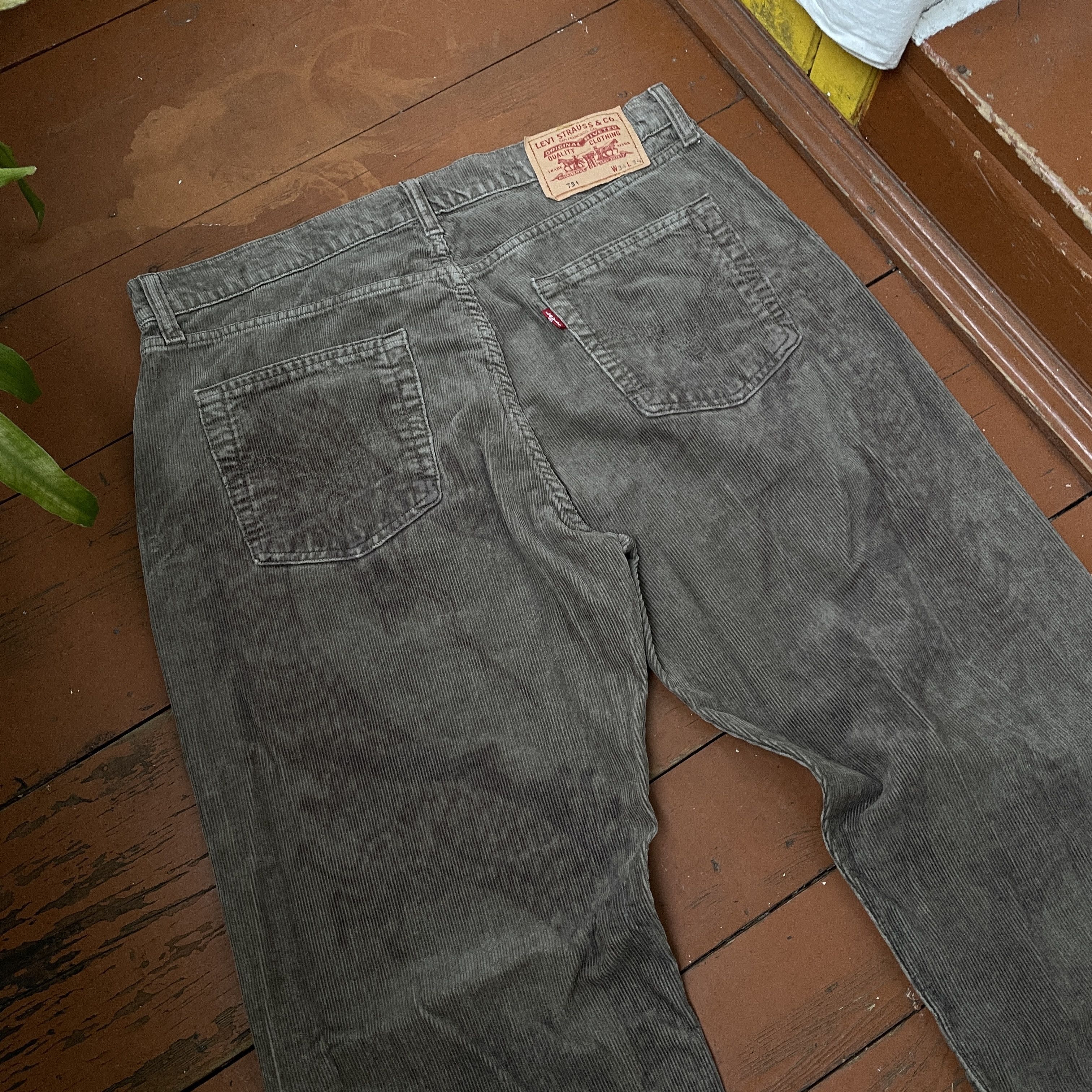 Levi's Custom Levi's Corduroy pants 1of1 japanese style faded Size US 34 / EU 50 - 5 Thumbnail