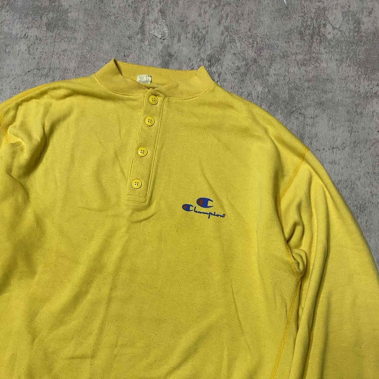Champion Yellow Champion vintage 90s embroidered logo Size US M / EU 48-50 / 2 - 3 Thumbnail