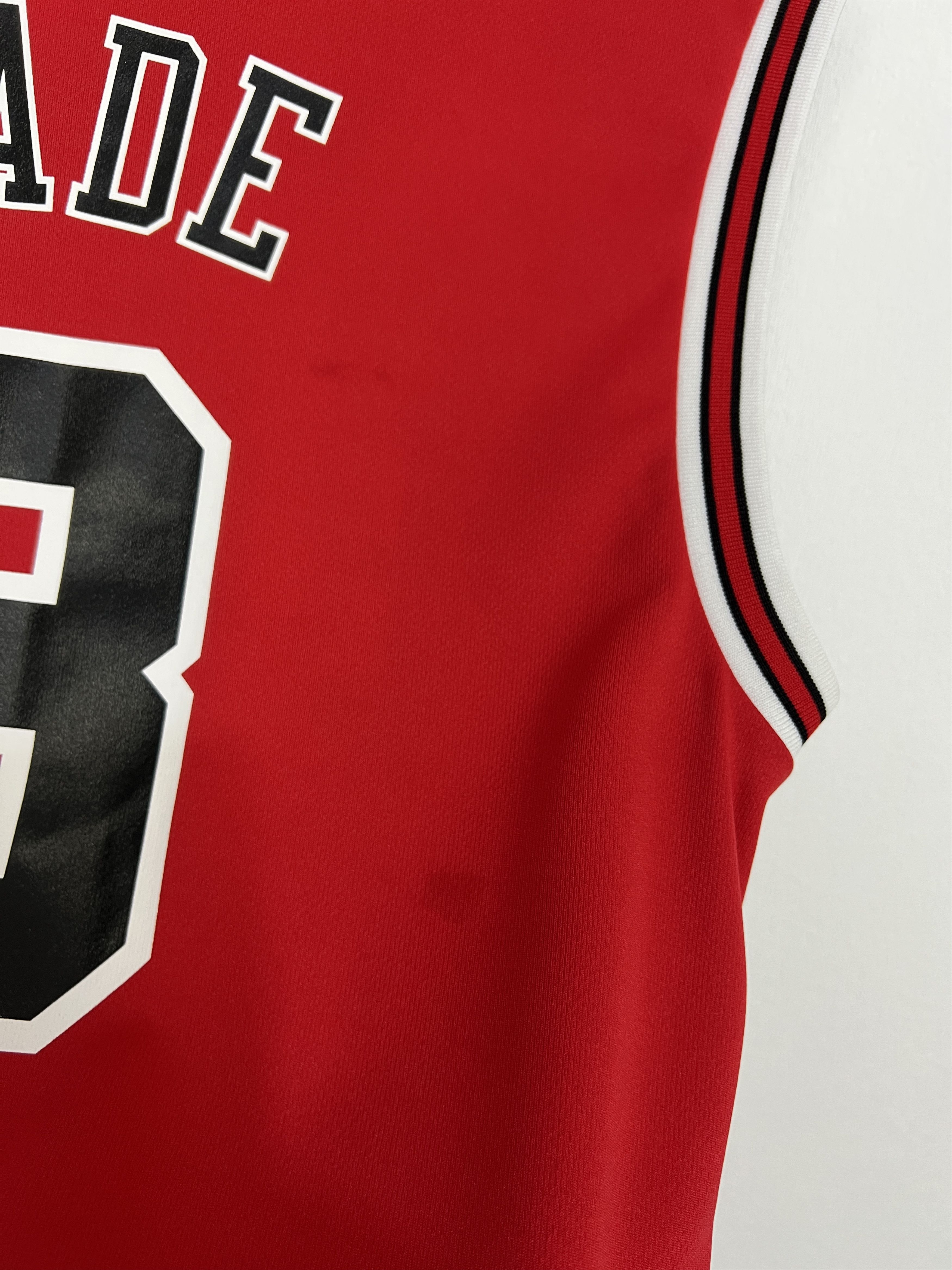Adidas Vintage Adidas Chicago Bulls NBA #3 Wade Jersey Mens Shirt Size US S / EU 44-46 / 1 - 15 Thumbnail