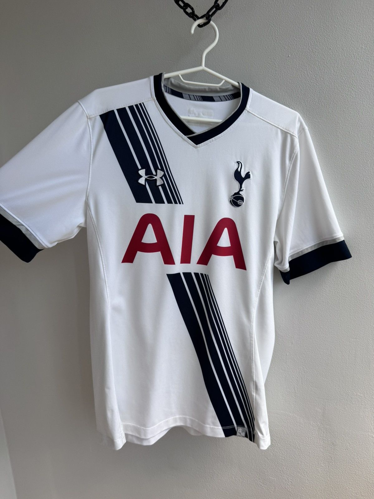 Under Armour TOTTENHAM HOTSPUR 2015 2016 FOOTBALL SHIRT SOCCER JERSEY Size US M / EU 48-50 / 2 - 4 Thumbnail