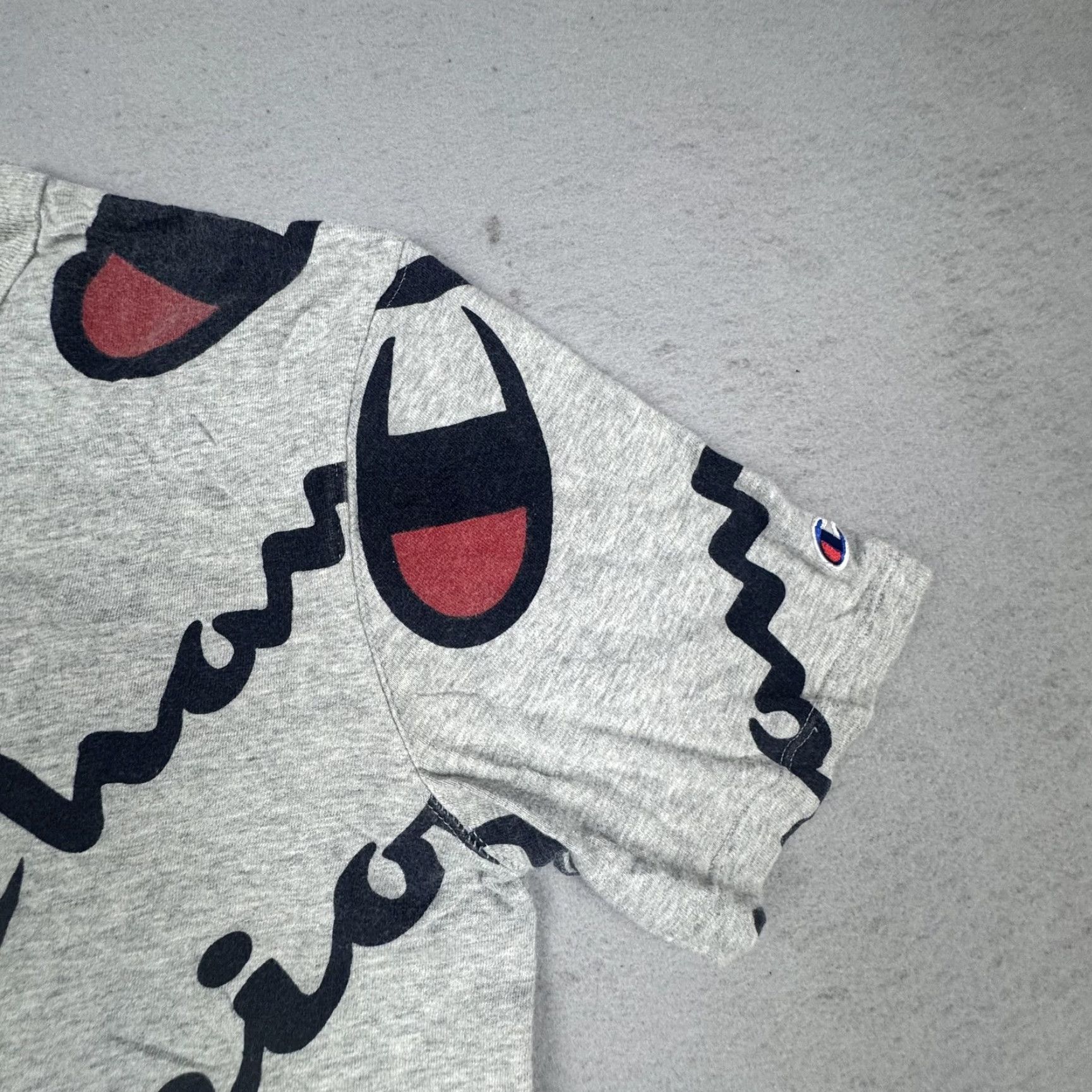 Champion Champion Gray Shirt Mens Medium Graphic Print Crew Neck Athletic Tee Size US M / EU 48-50 / 2 - 4 Thumbnail
