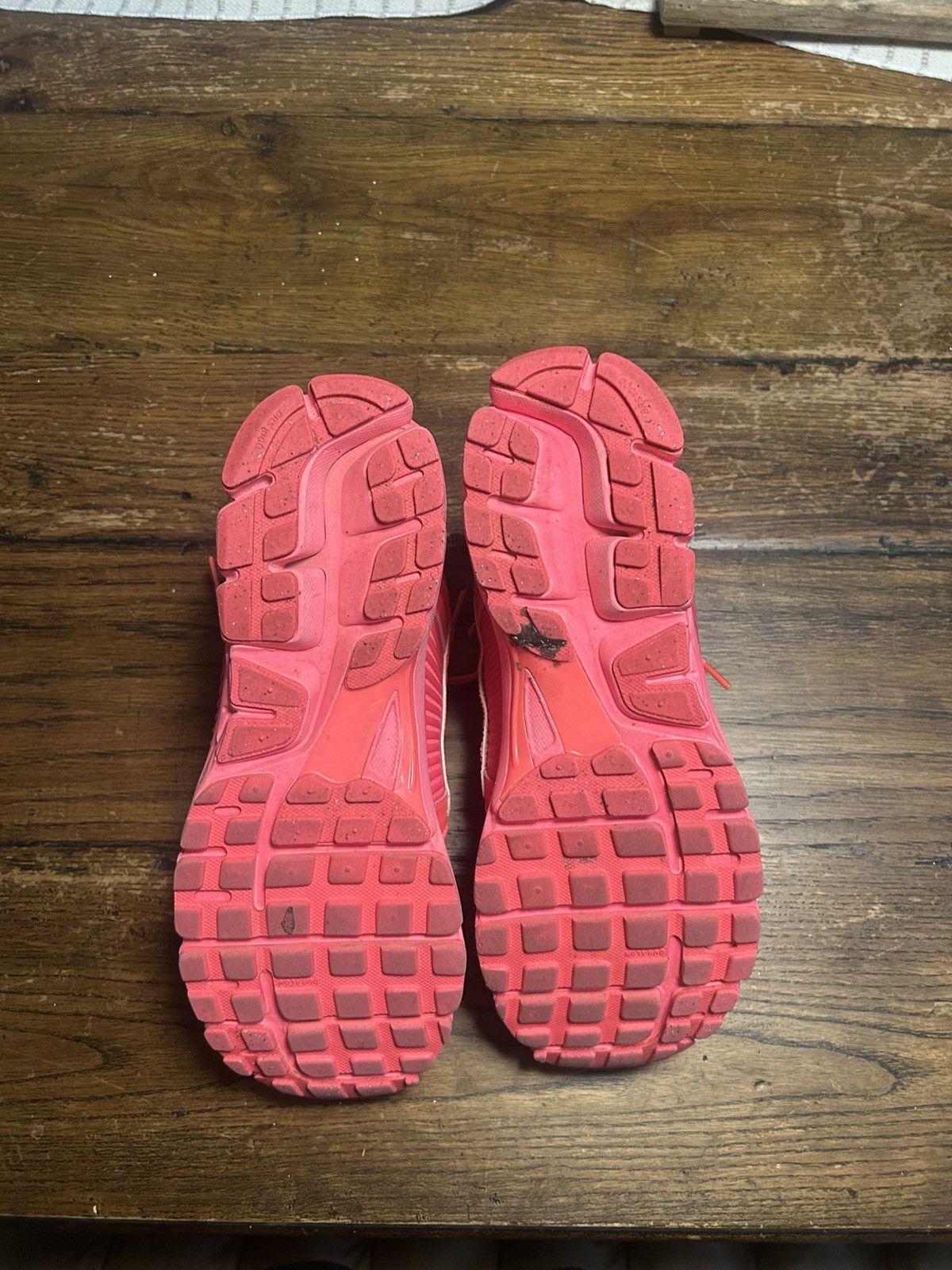 Nike Nike Zoom Vomero 5 Hot Punch Size US 12.5 / EU 45-46 - 5 Thumbnail