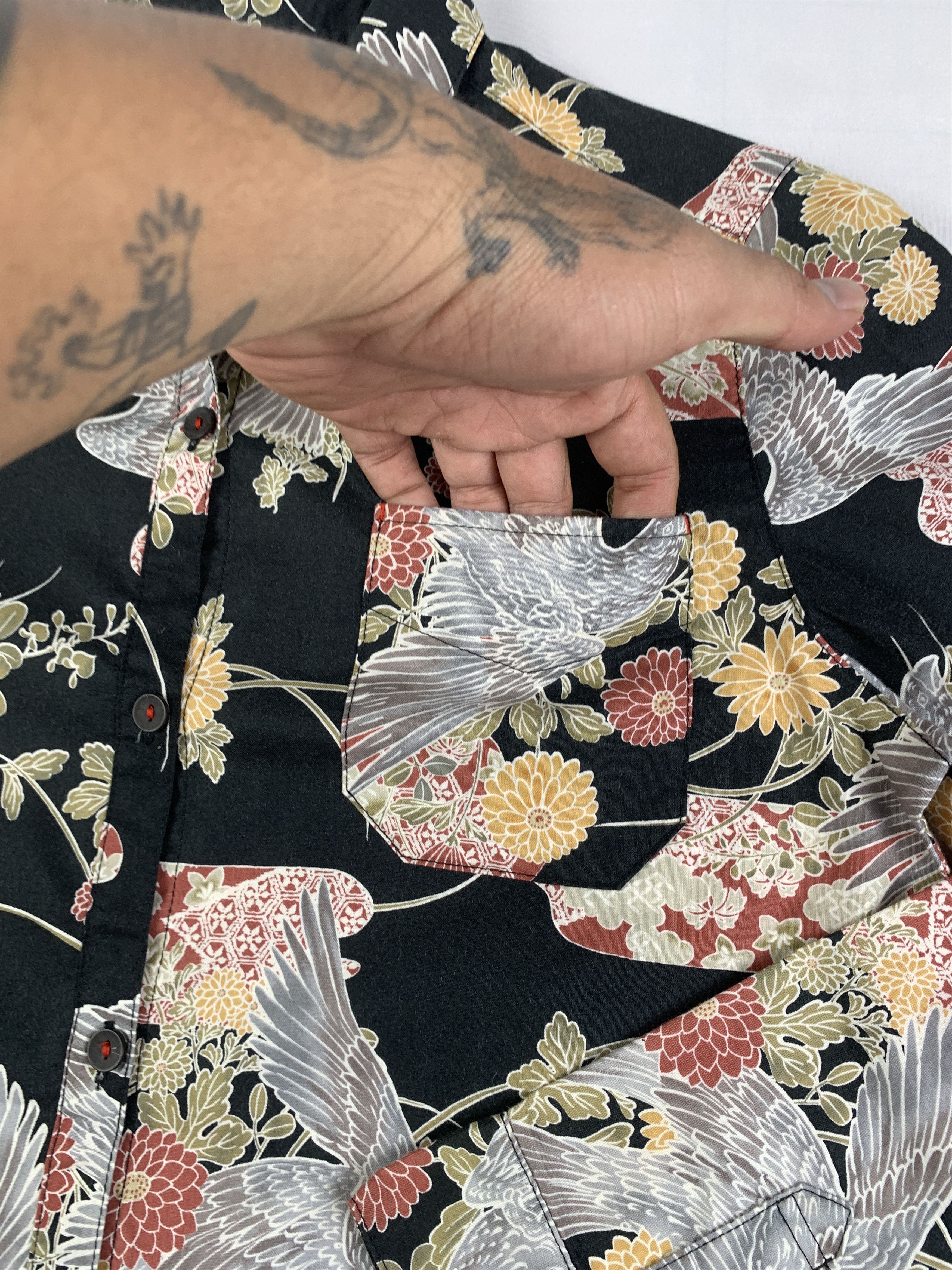 Takeo Kikuchi 2000s Takeo Kikuchi Eagle Traditional Art Shirt (M) Size M / US 6-8 / IT 42-44 - 5 Thumbnail