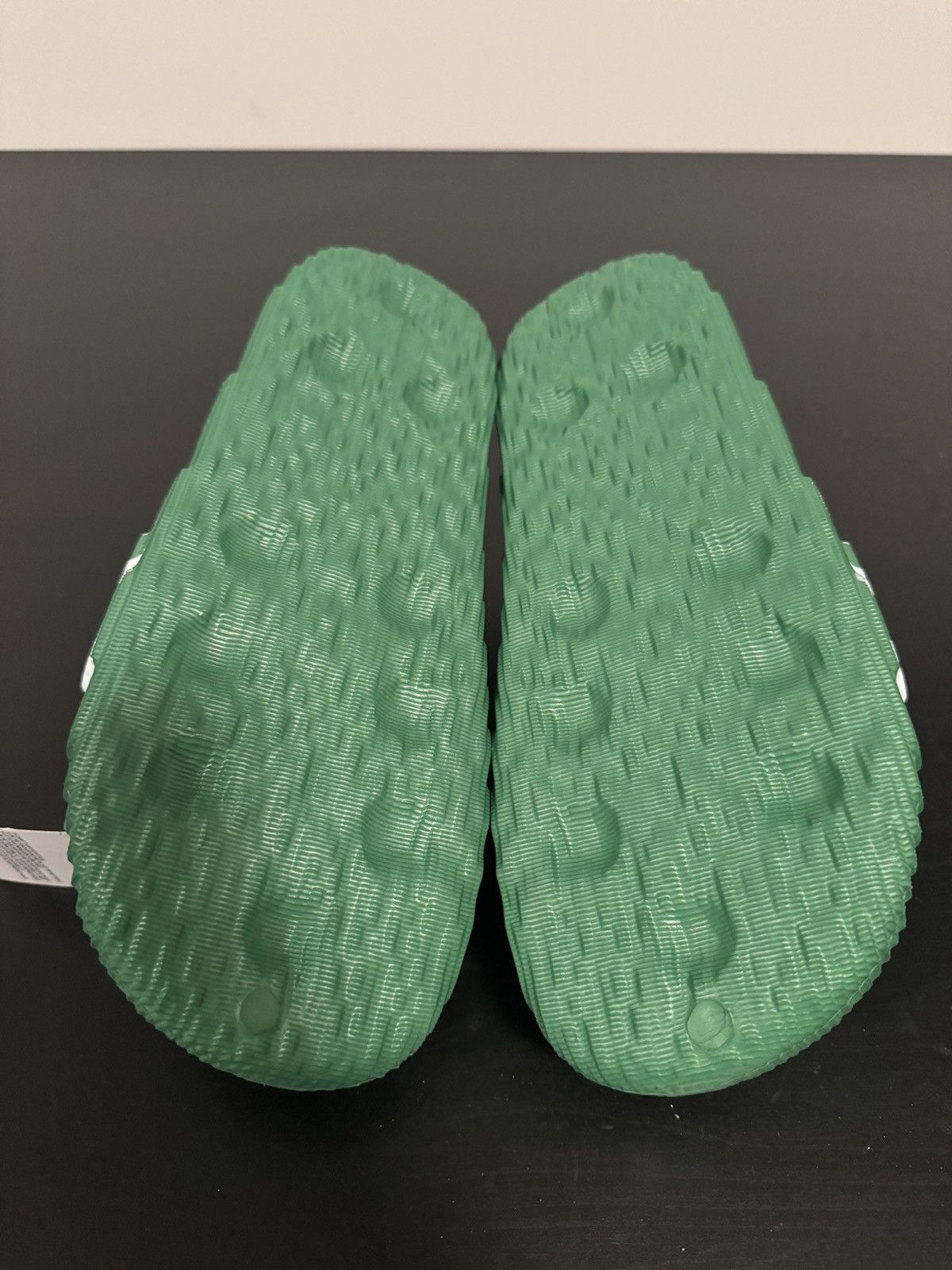 Adidas ADIDAS ADILETTE 22 SLIDES PRELOVED GREEN CLOUD WHITE Size US 8 / EU 41 - 5 Thumbnail