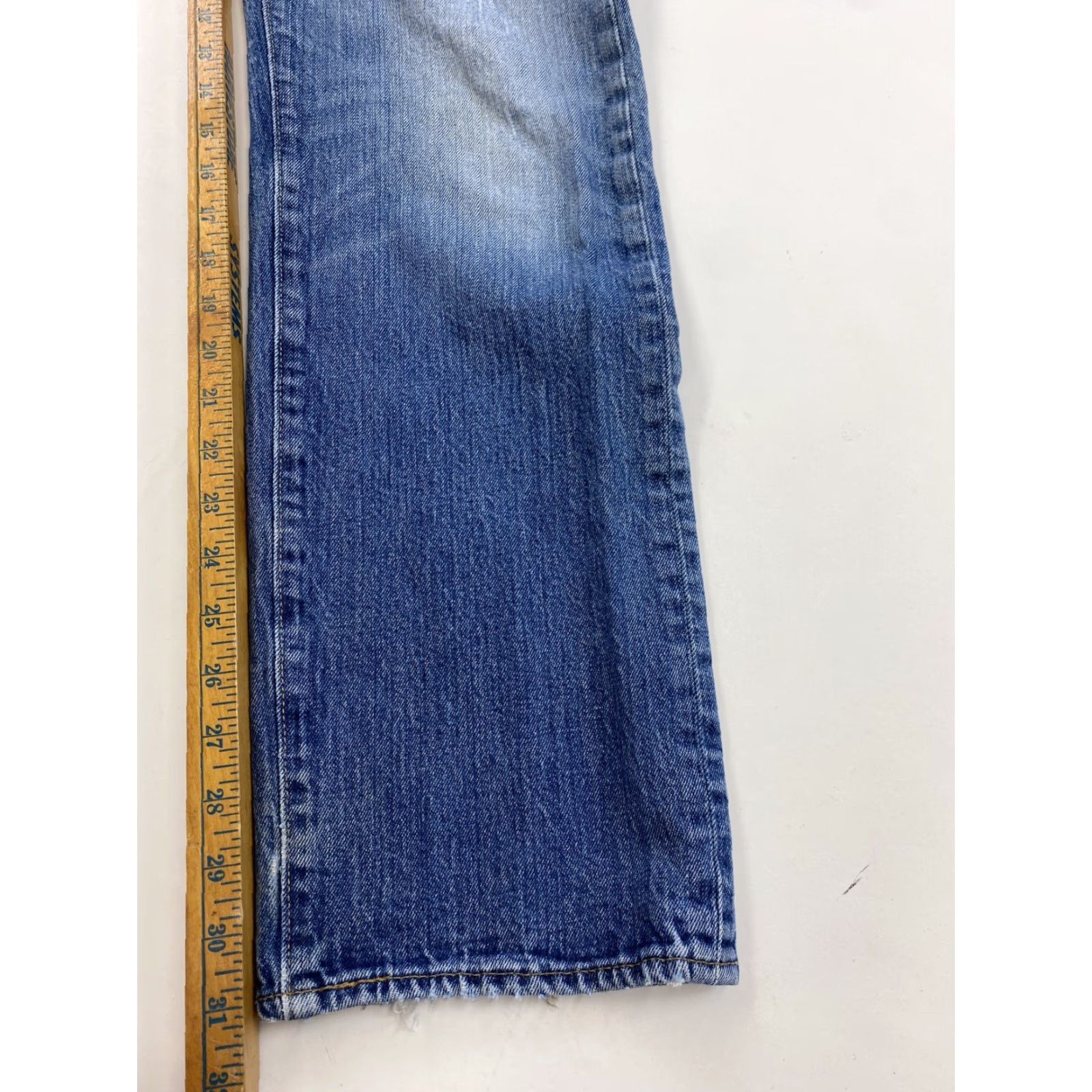 Levi's Levi’s 504 Jeans Mens Size 33x31 Blue Distressed Straight Jeans Mens 33 Blue Distressed 504 Levi’s Mens Clothing Size US 33 - 6 Thumbnail