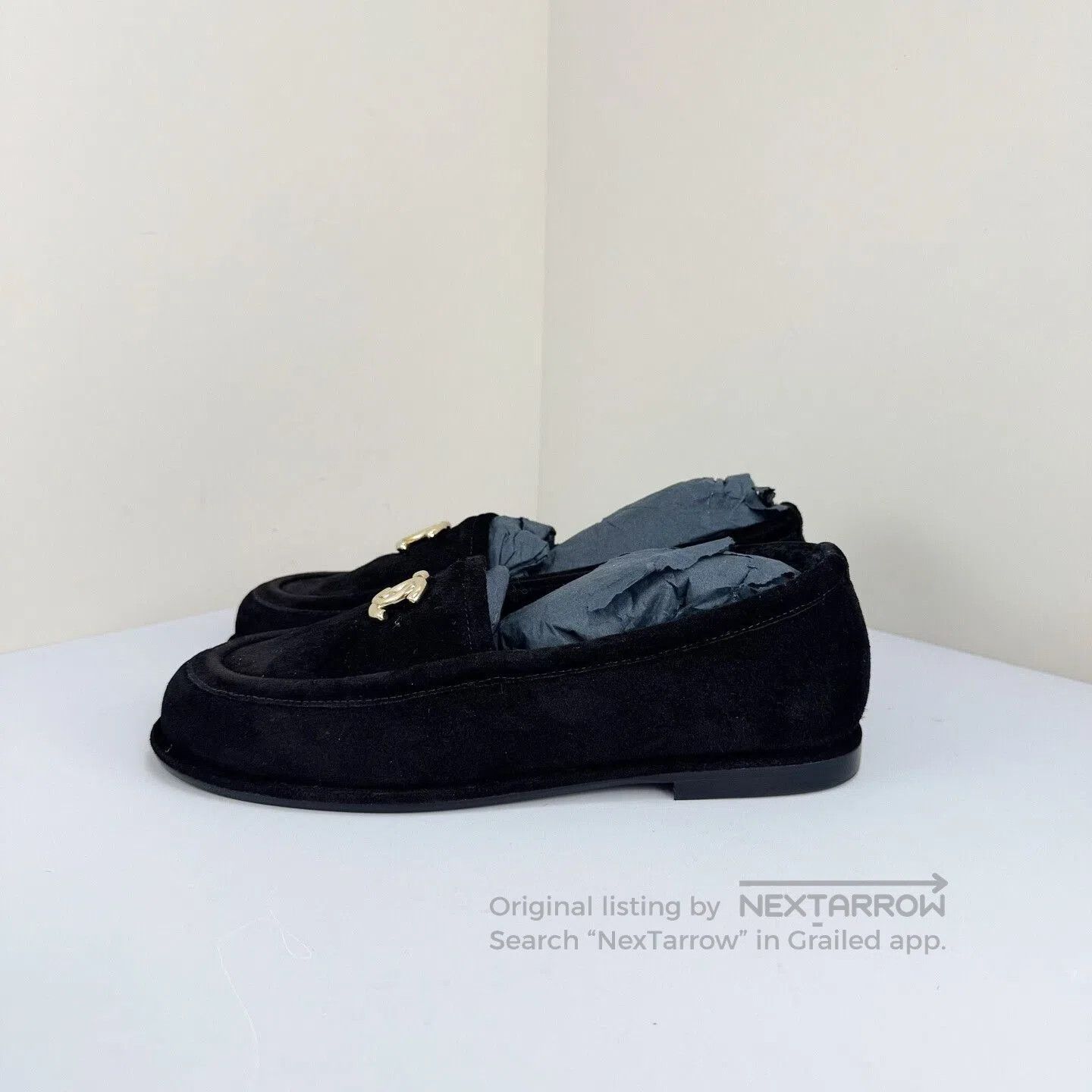 Chanel Chanel Black Gold Suede Loafers Size 38. Size US 7.5 / IT 37.5 - 2 Thumbnail