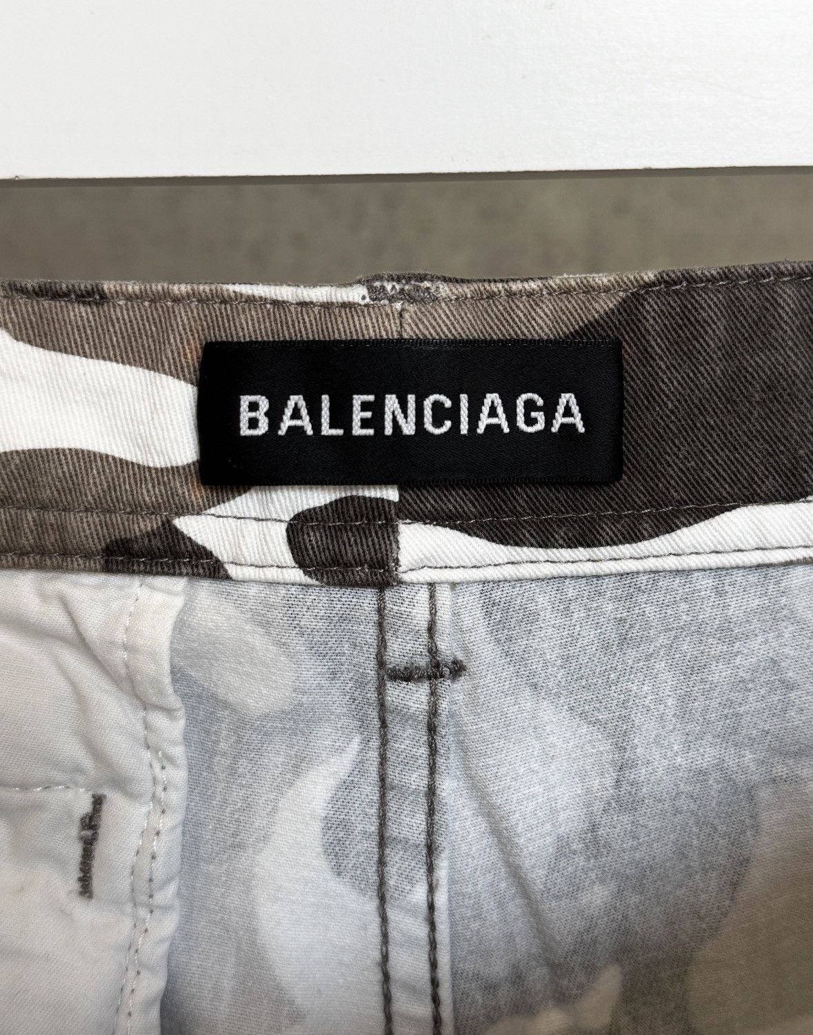 Balenciaga Balenciaga Army Camouflage Pants AW18 Size US 30 / EU 46 - 7 Thumbnail