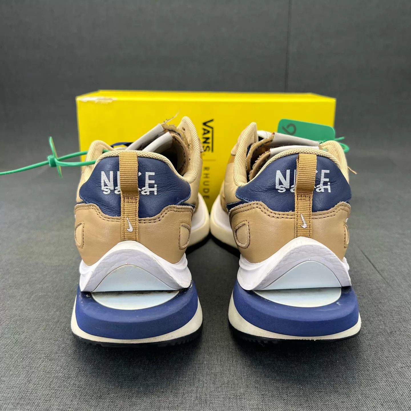Nike sacai vaporwaffle sesame 45 boxed Size US 12 / EU 45 - 8 Thumbnail