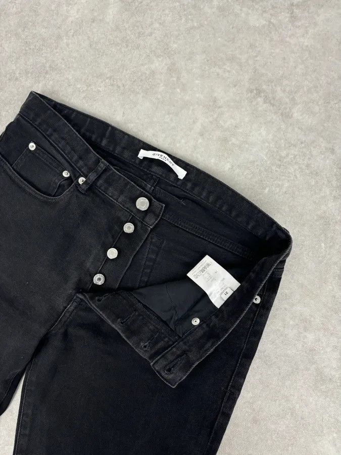 Givenchy SS2017 Givenchy Black Denim Three-Star Jeans by Riccardo Tisci Size US 30 / EU 46 - 9 Thumbnail